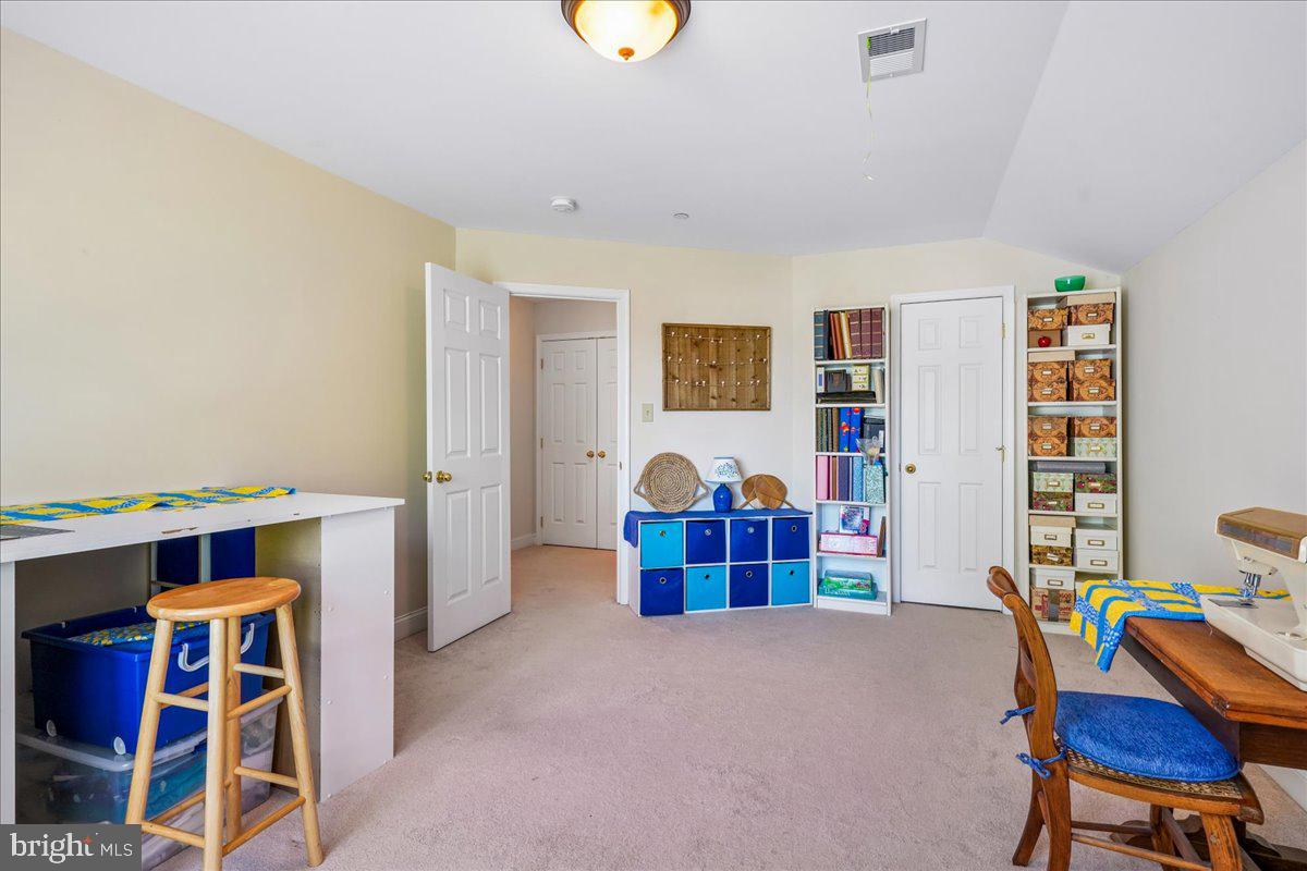 WOODLAND POINT SUB - Residential