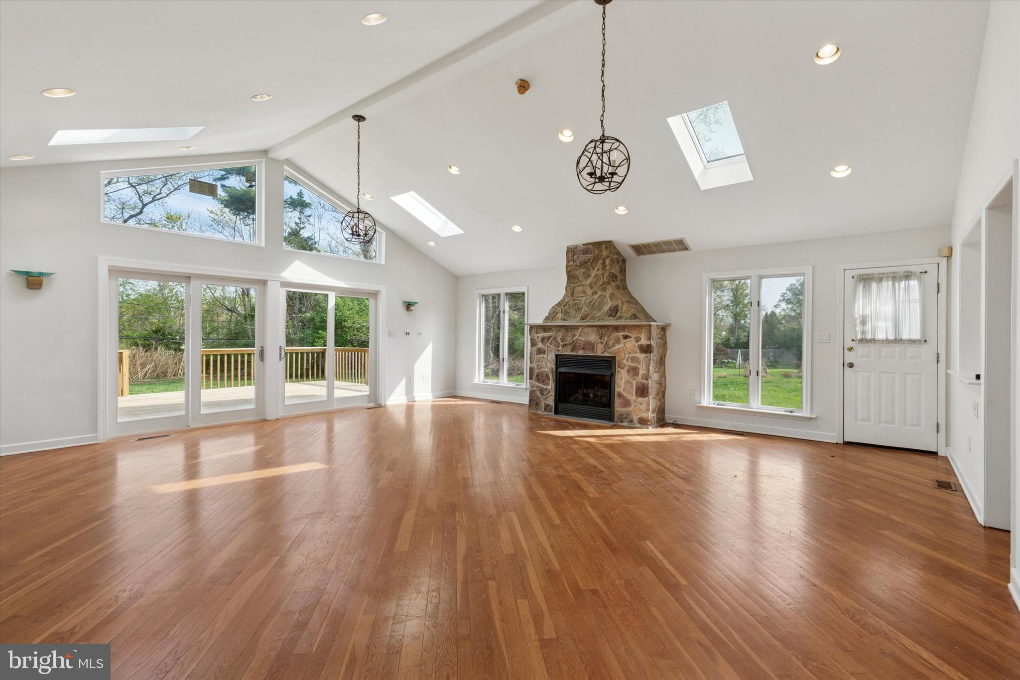 LAFAYETTE HILL - Residential