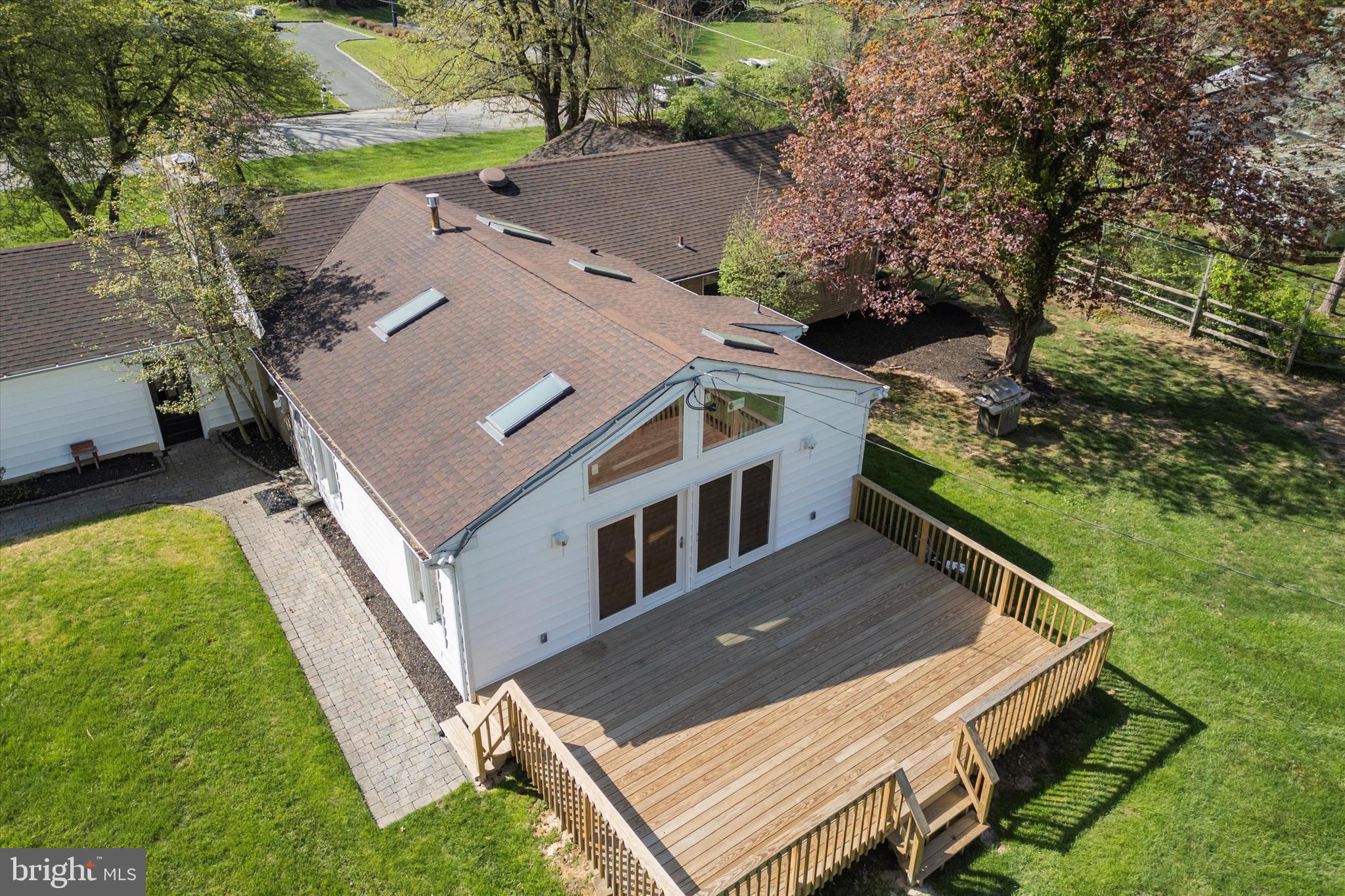 LAFAYETTE HILL - Residential