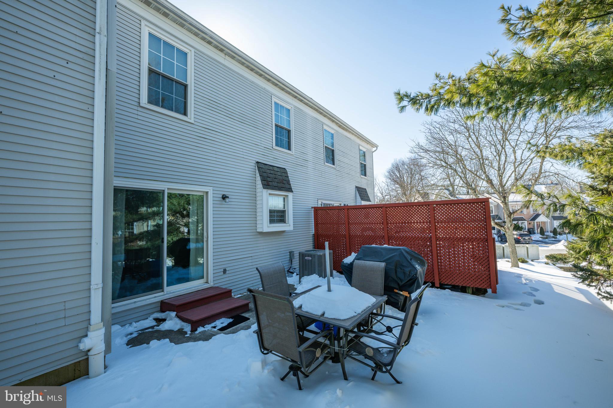 REGENTS PARK - Residential