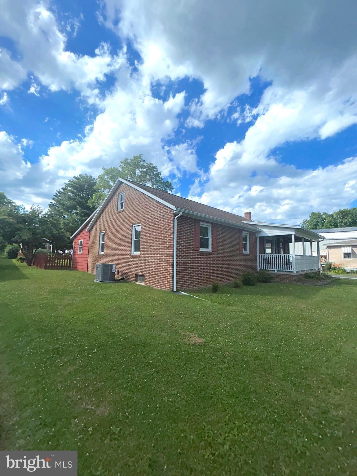 211 W MAIN STREET