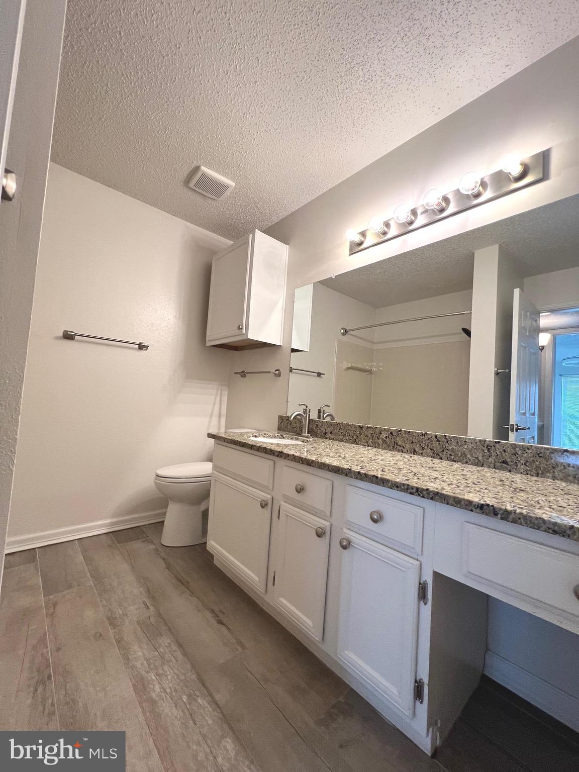 FOUNTAINS AT MCLEAN - Residential