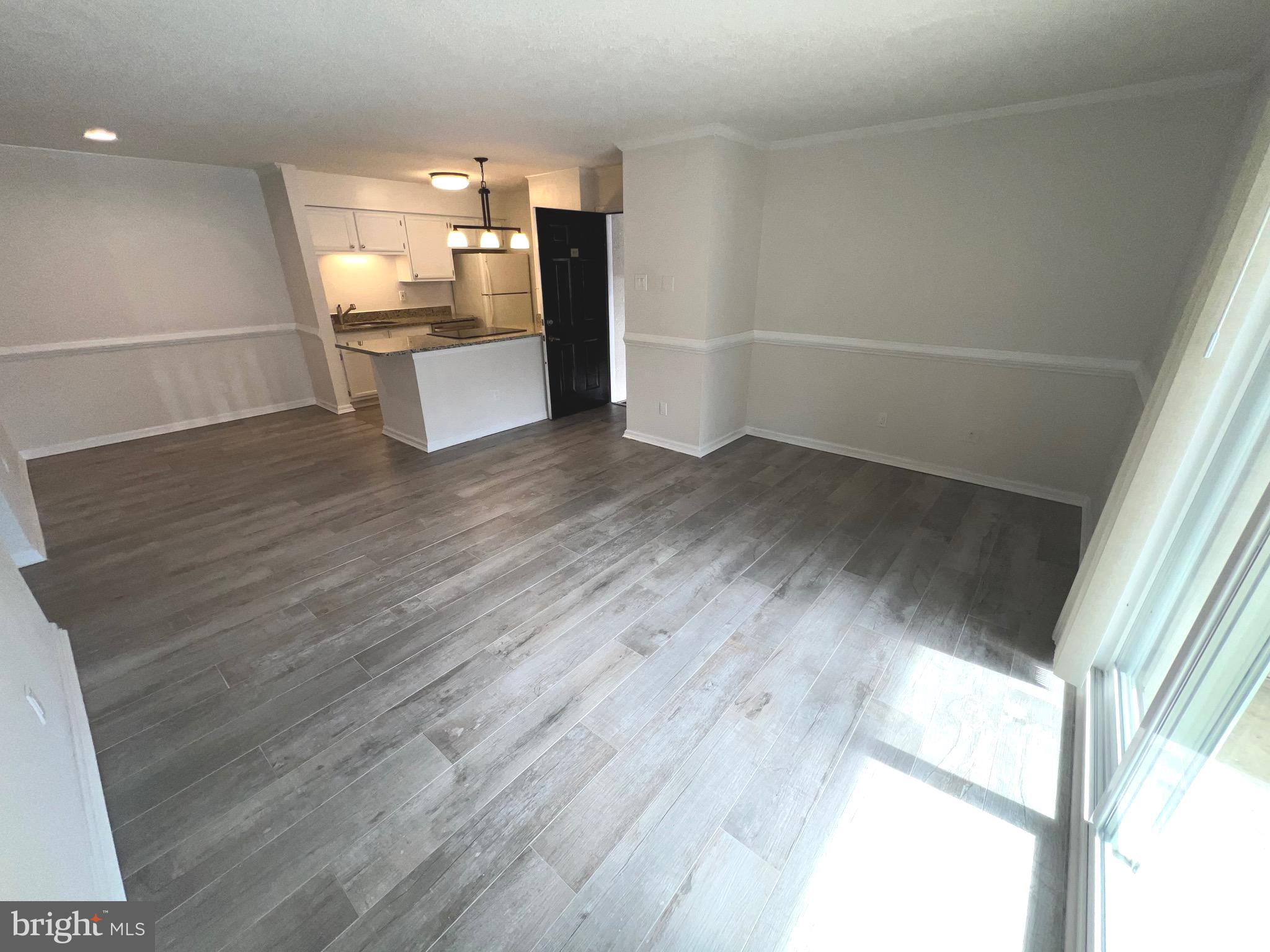 FOUNTAINS AT MCLEAN - Residential