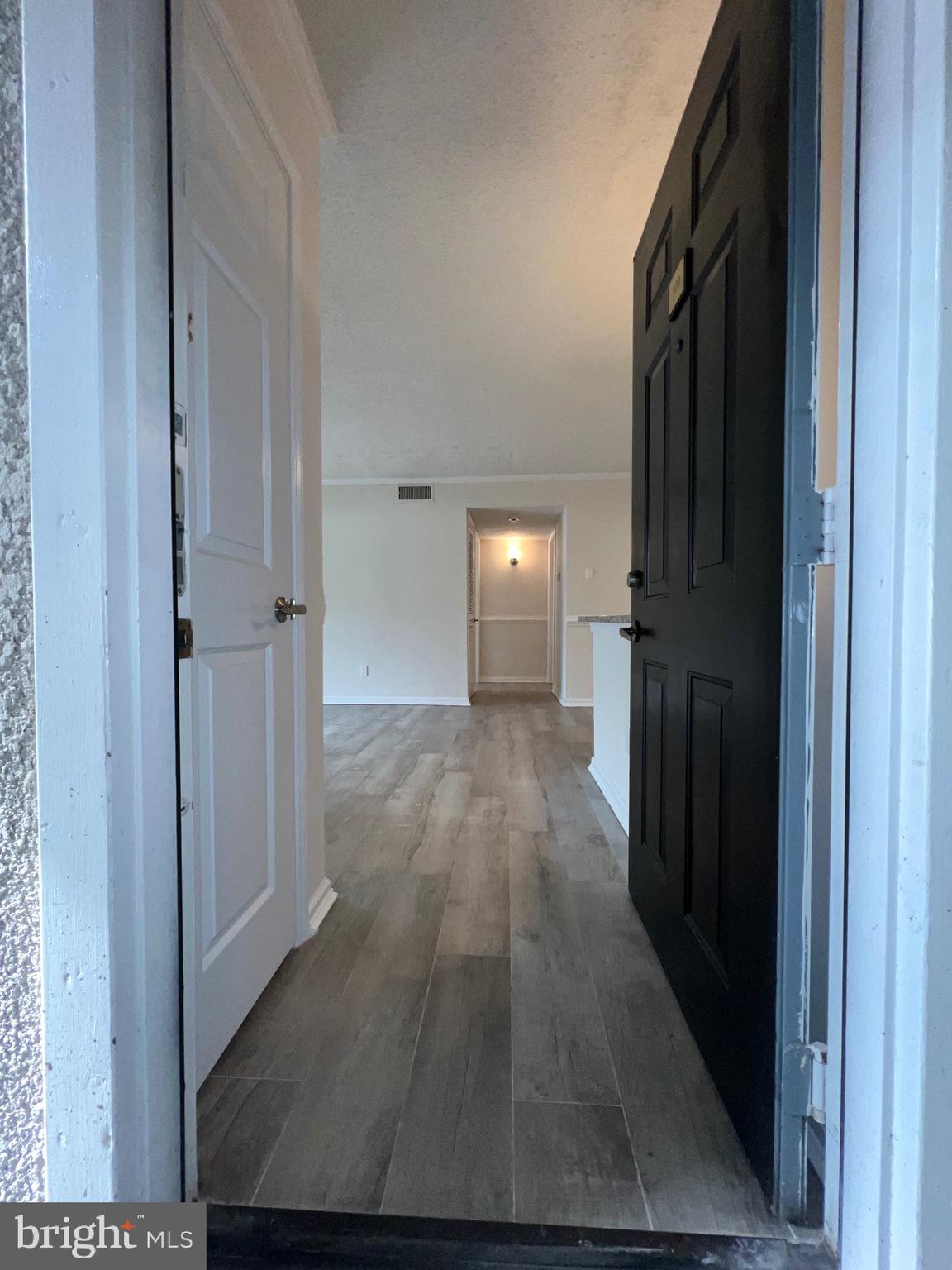 FOUNTAINS AT MCLEAN - Residential