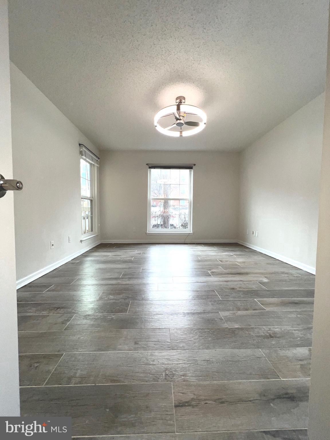 FOUNTAINS AT MCLEAN - Residential