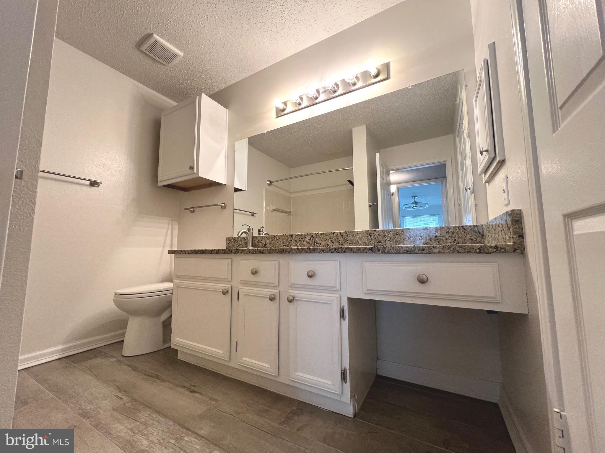 FOUNTAINS AT MCLEAN - Residential