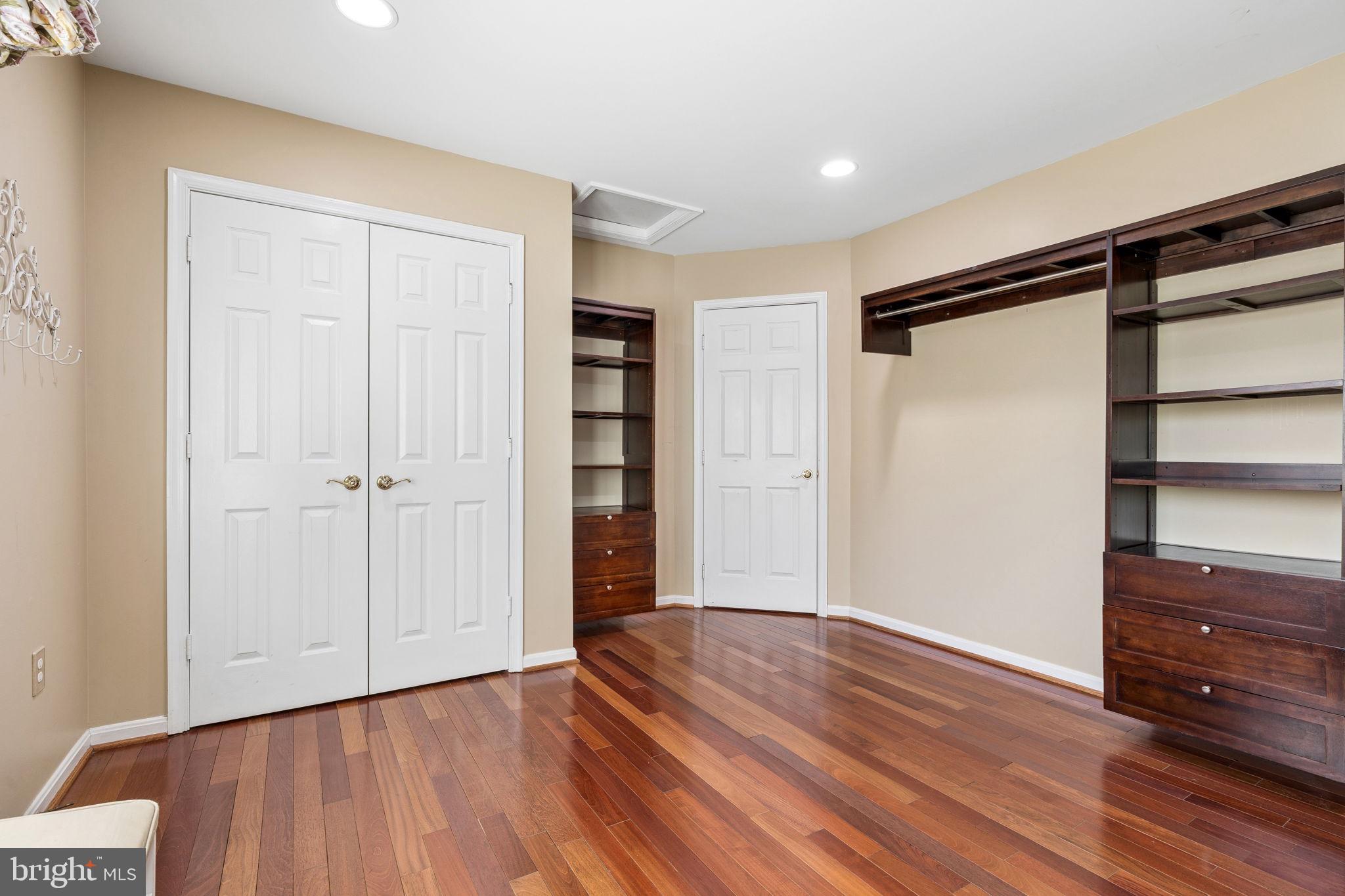 WATERLOO NORTH - Residential