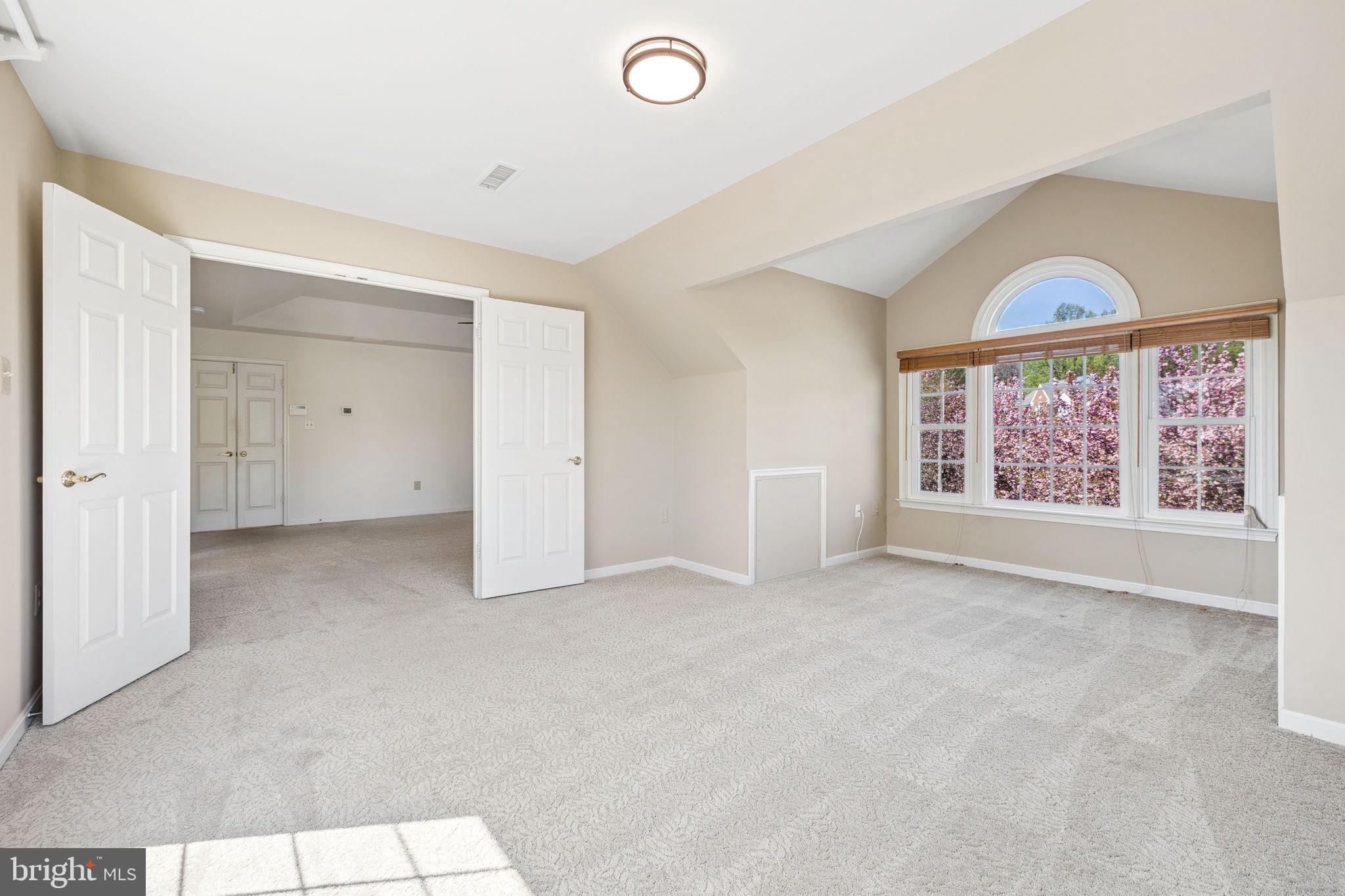 WATERLOO NORTH - Residential
