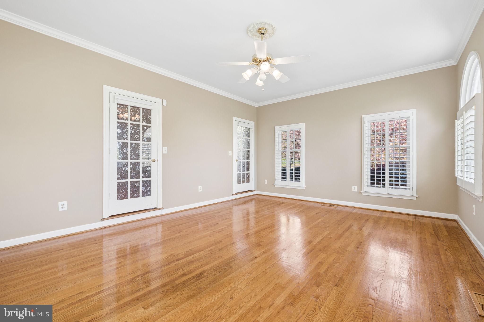 WATERLOO NORTH - Residential