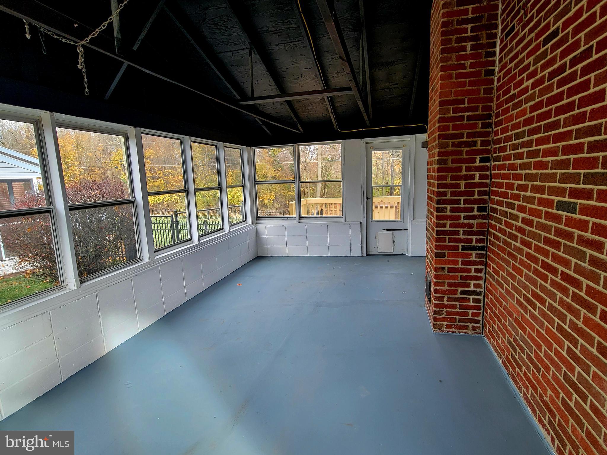 11525 ENGLEWOOD ROAD