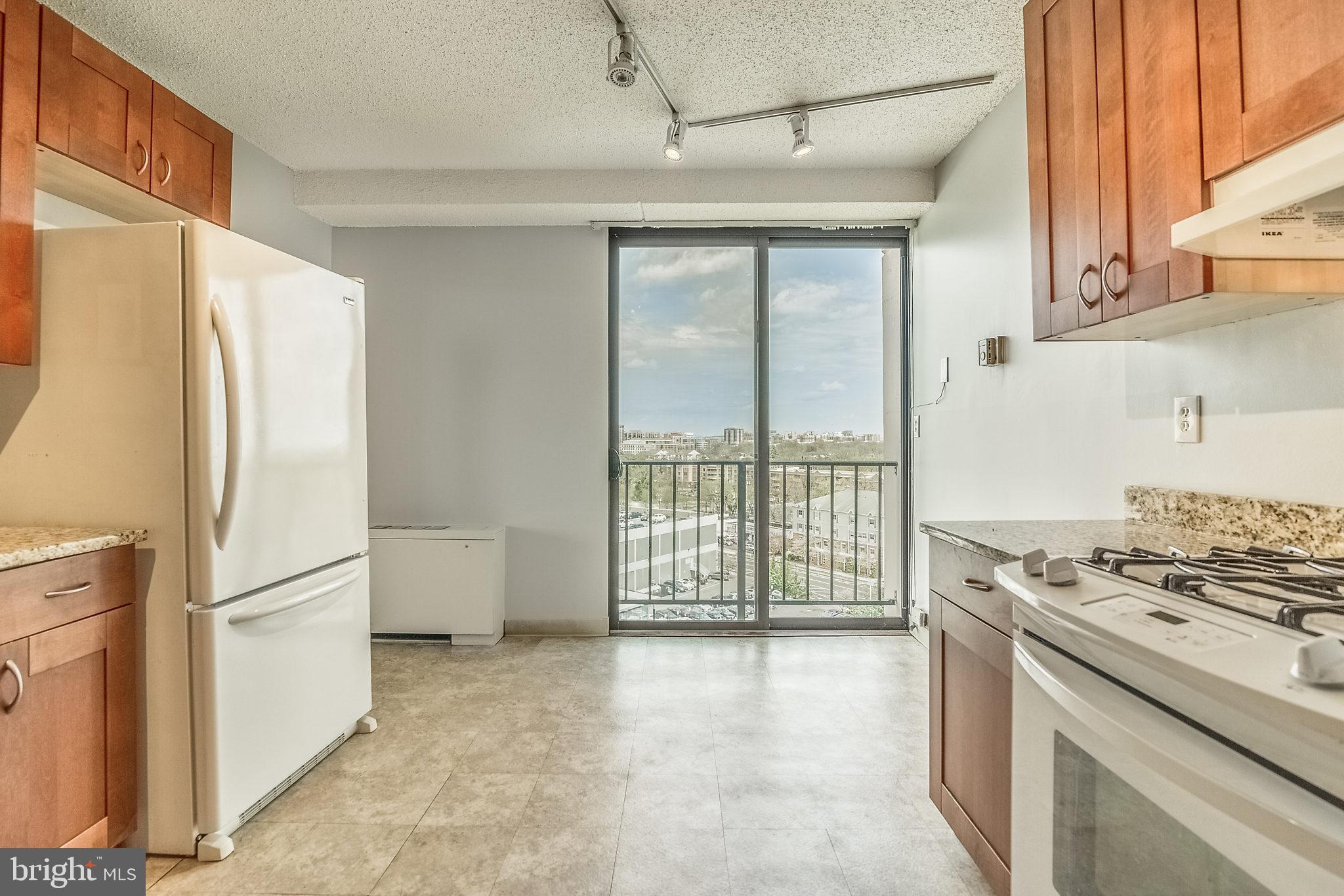 4141 N HENDERSON ROAD 1019