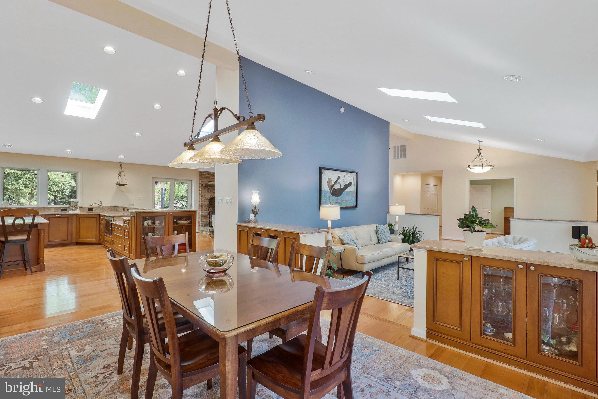 VALLEY STREAM - Residential Lease