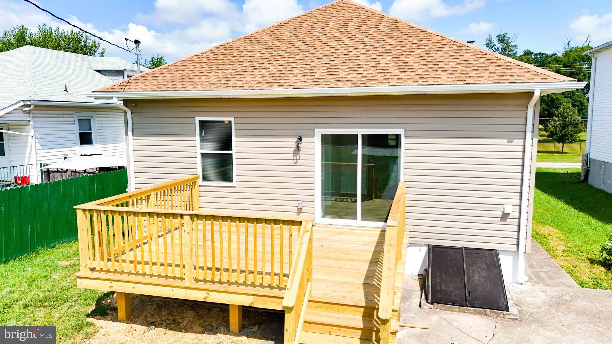 OAKLEE - Residential