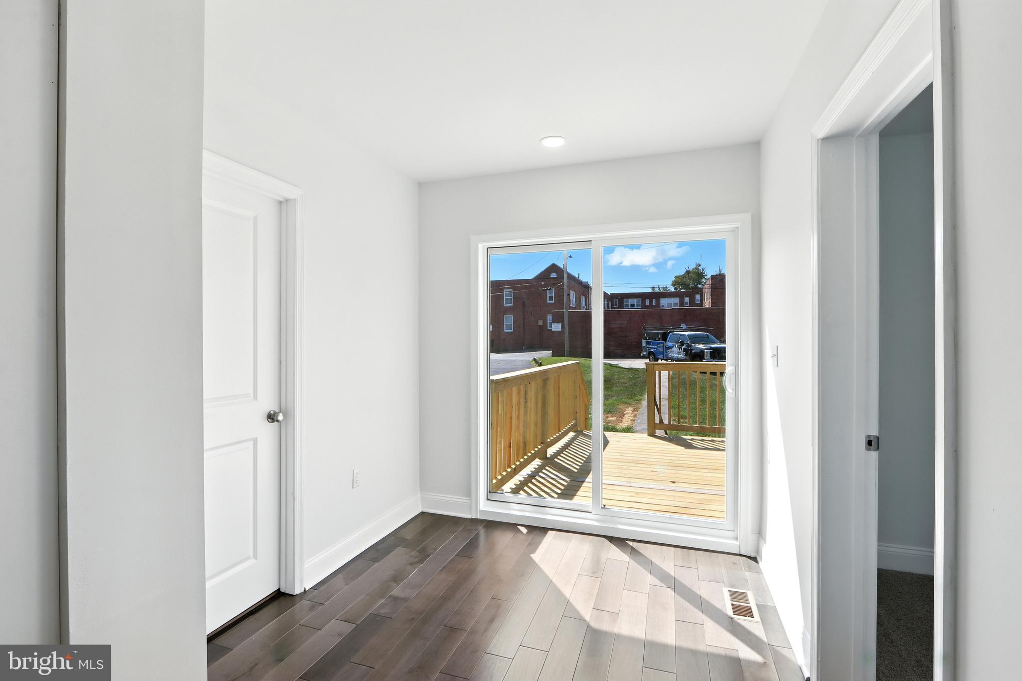 OAKLEE - Residential