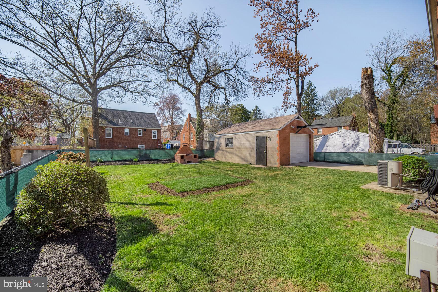 OAK SPRING - Residential