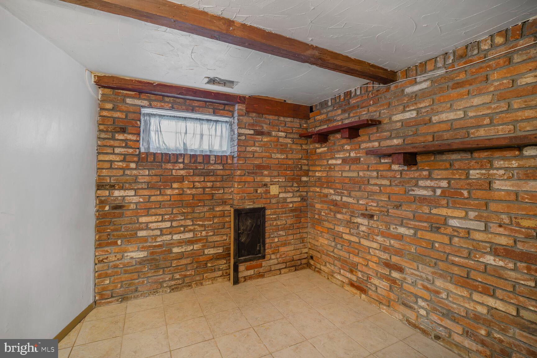 OAK SPRING - Residential