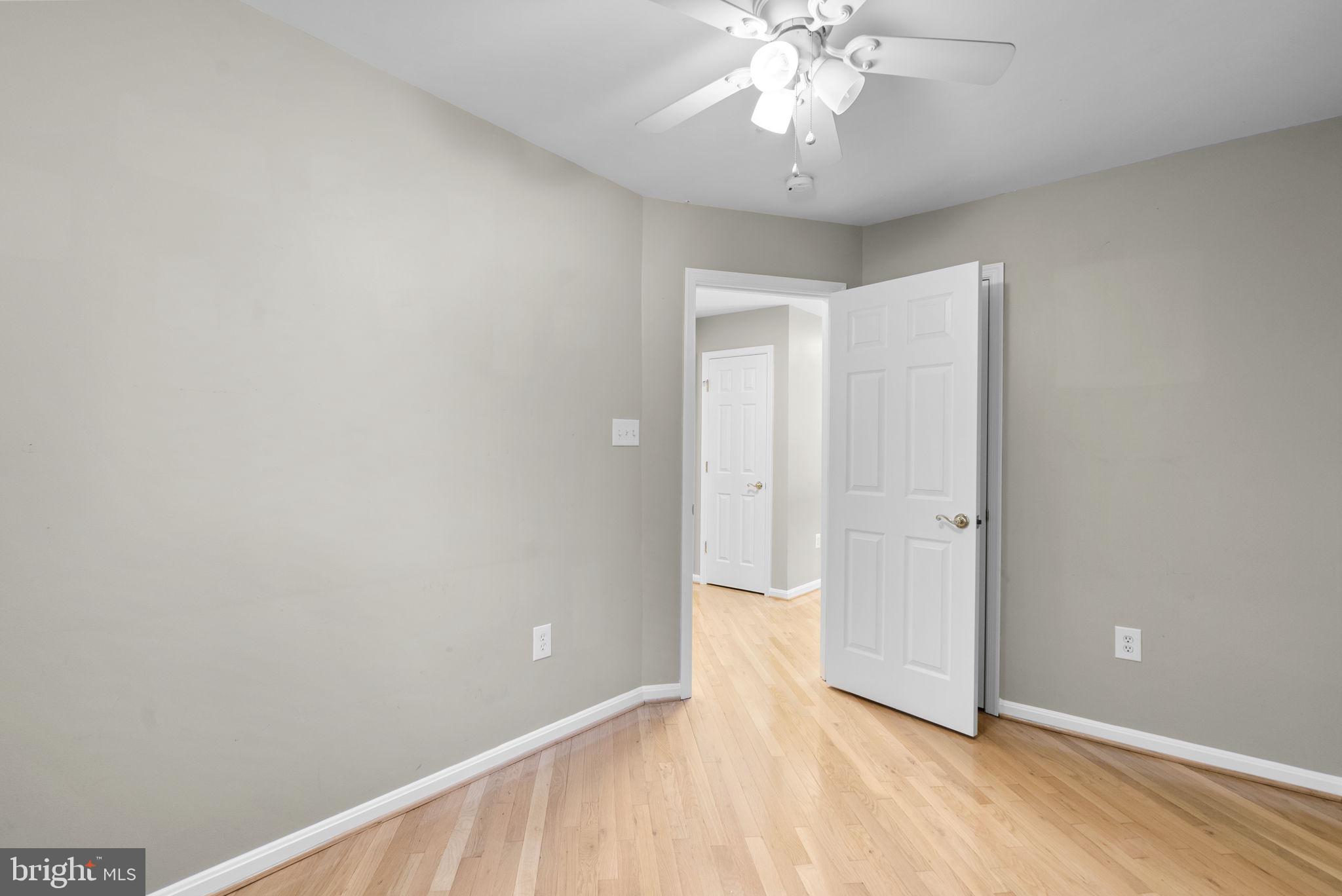 KENTLANDS MIDTOWN - Residential