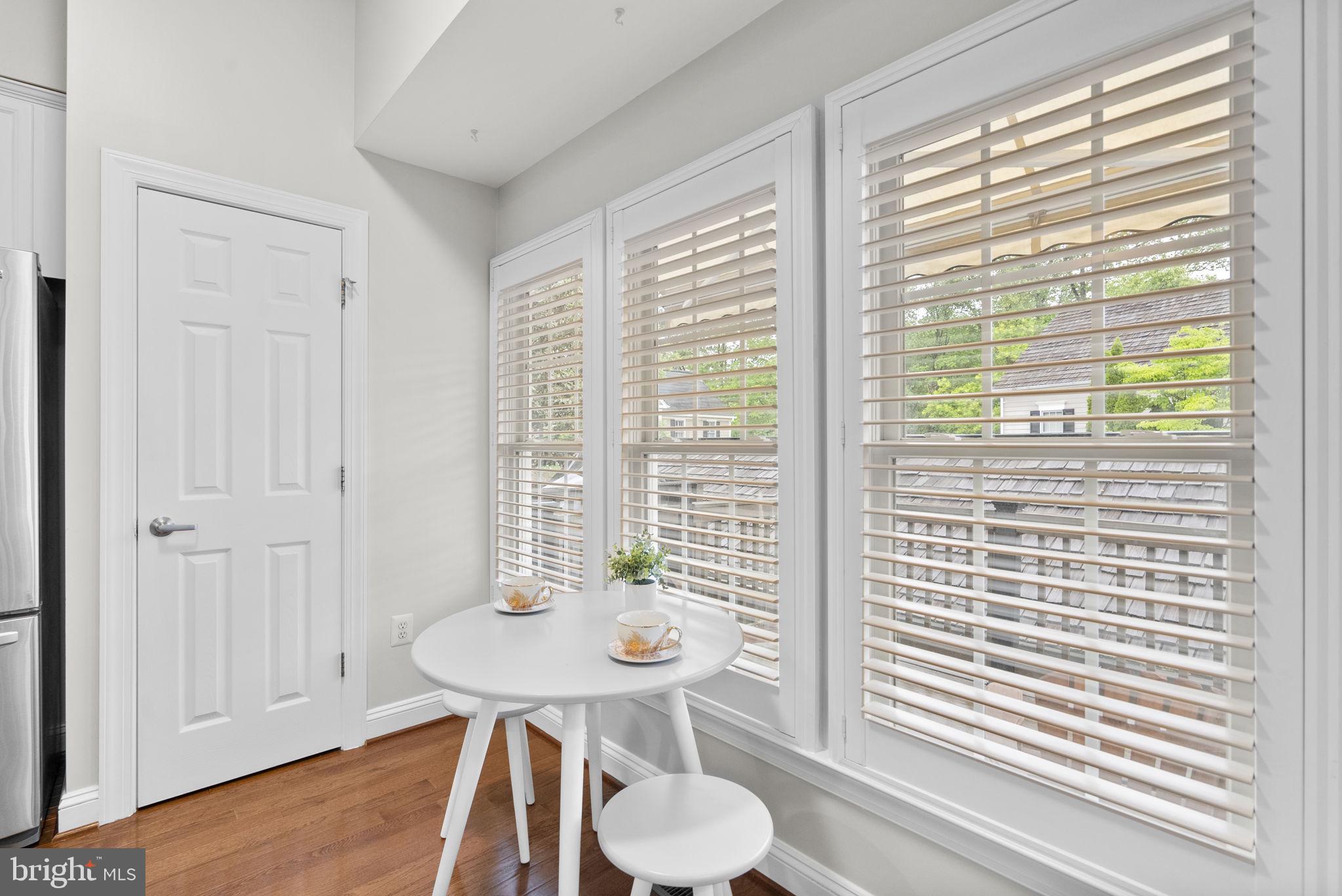 KENTLANDS MIDTOWN - Residential
