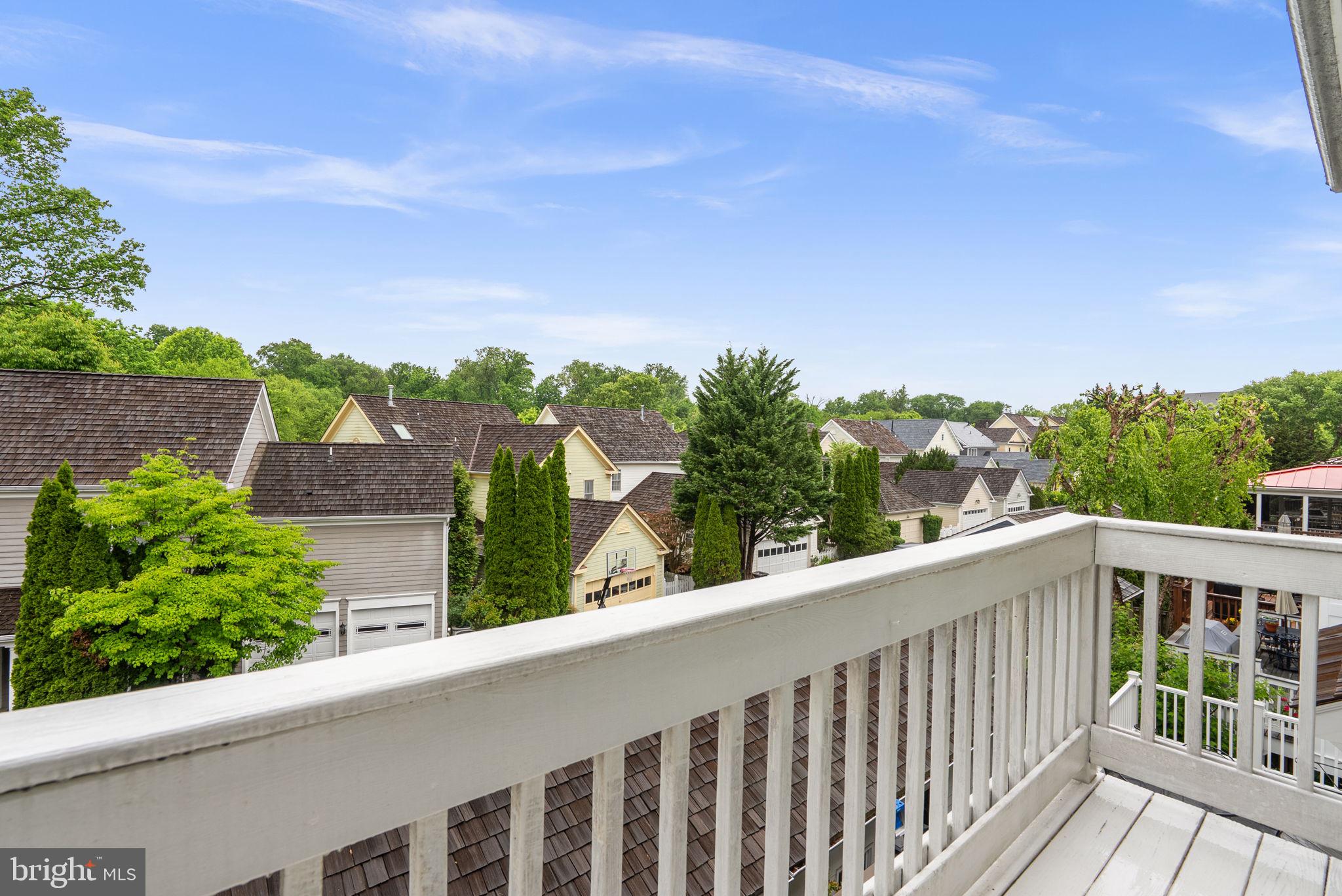 KENTLANDS MIDTOWN - Residential