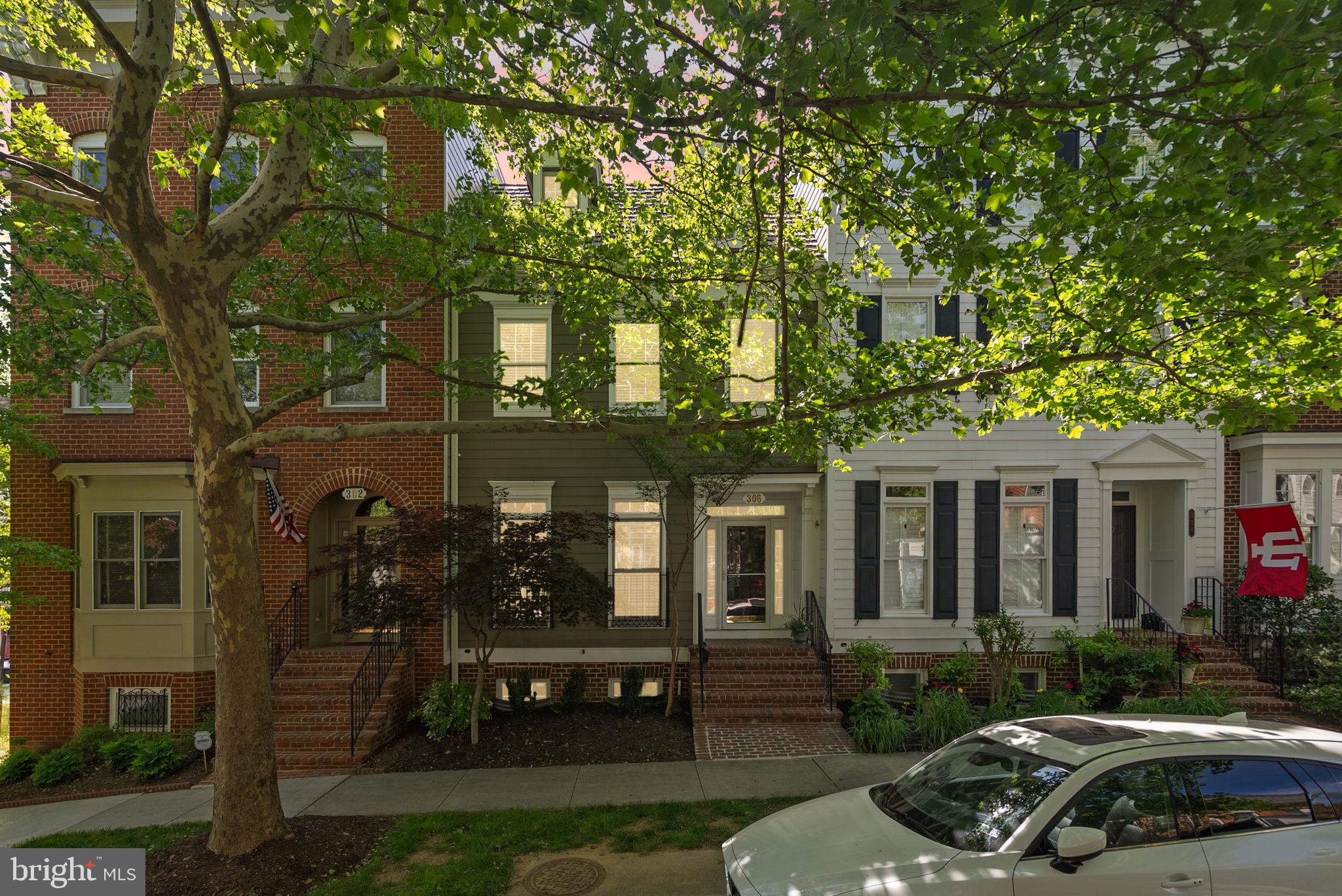 KENTLANDS MIDTOWN - Residential