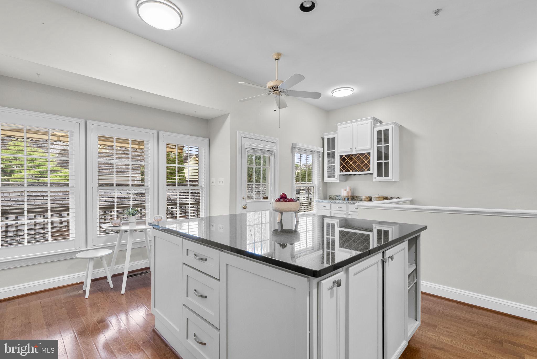 KENTLANDS MIDTOWN - Residential