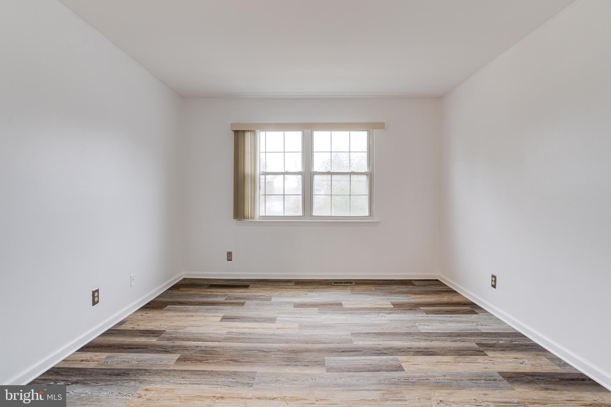 HICKORY HILLS CONDOMINIUMS - Residential Lease