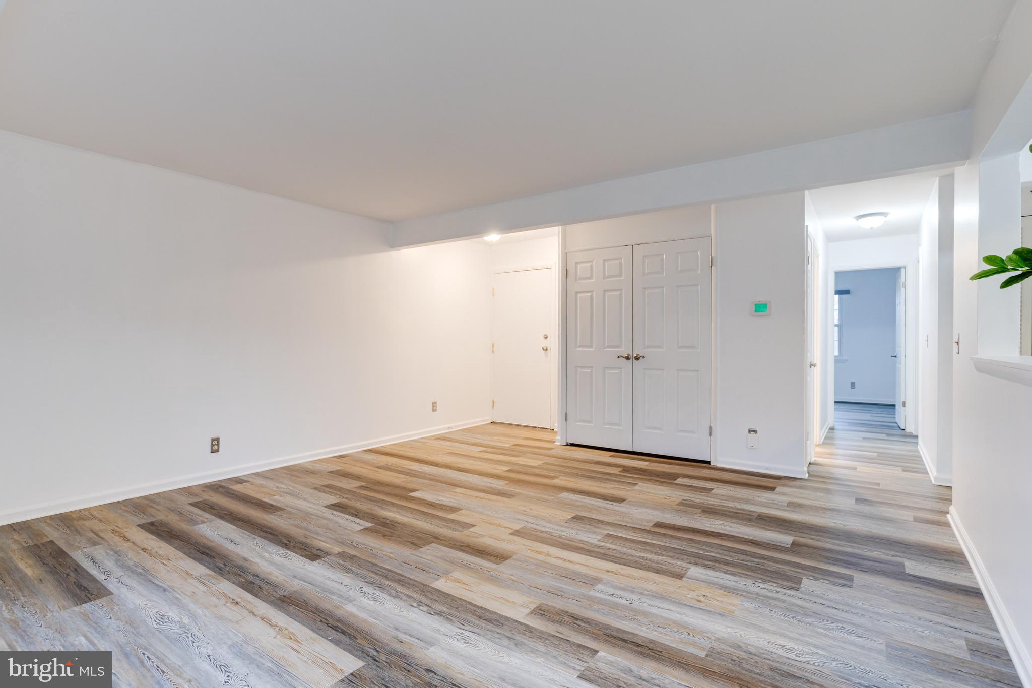 HICKORY HILLS CONDOMINIUMS - Residential Lease