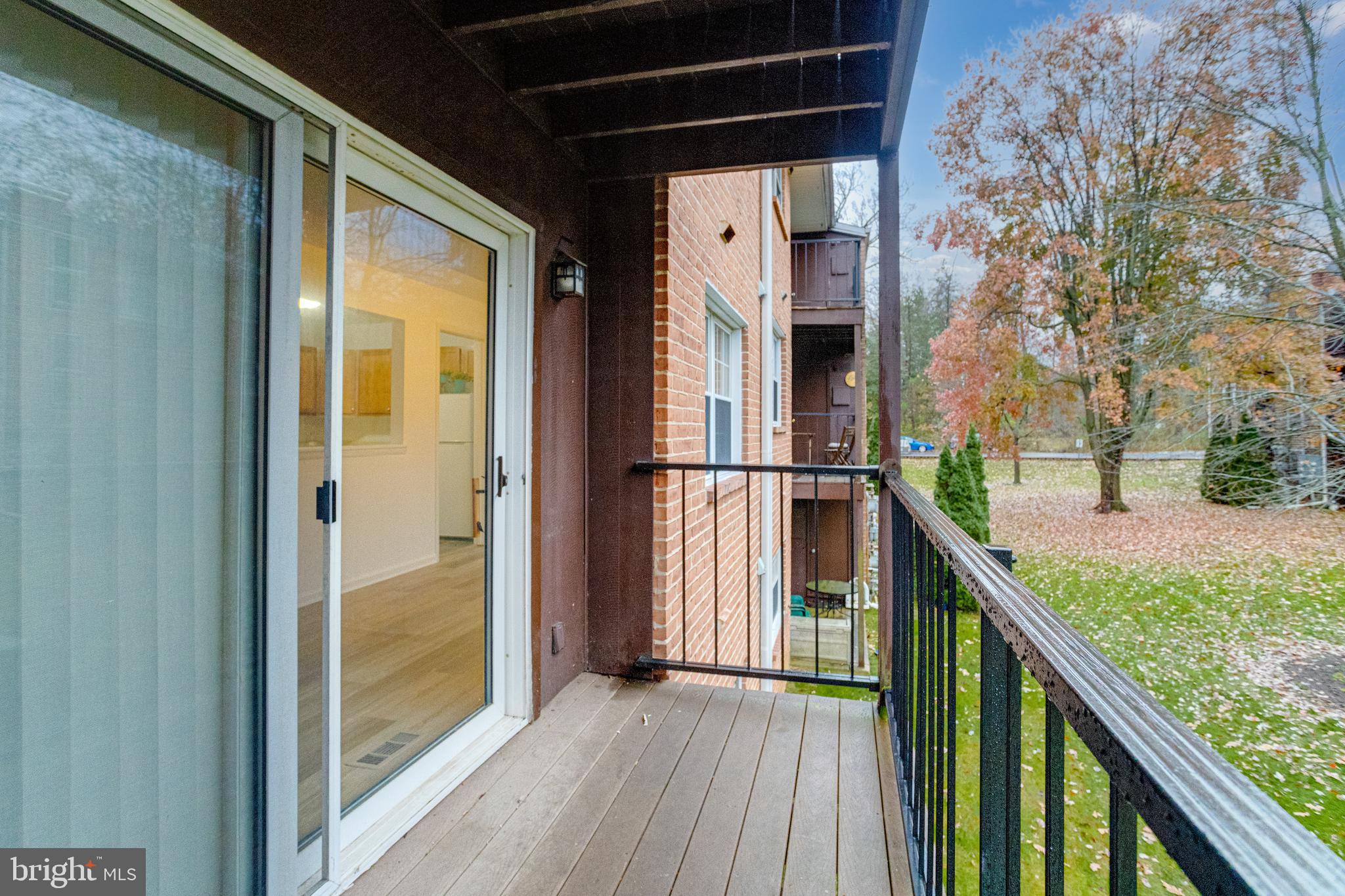 HICKORY HILLS CONDOMINIUMS - Residential Lease