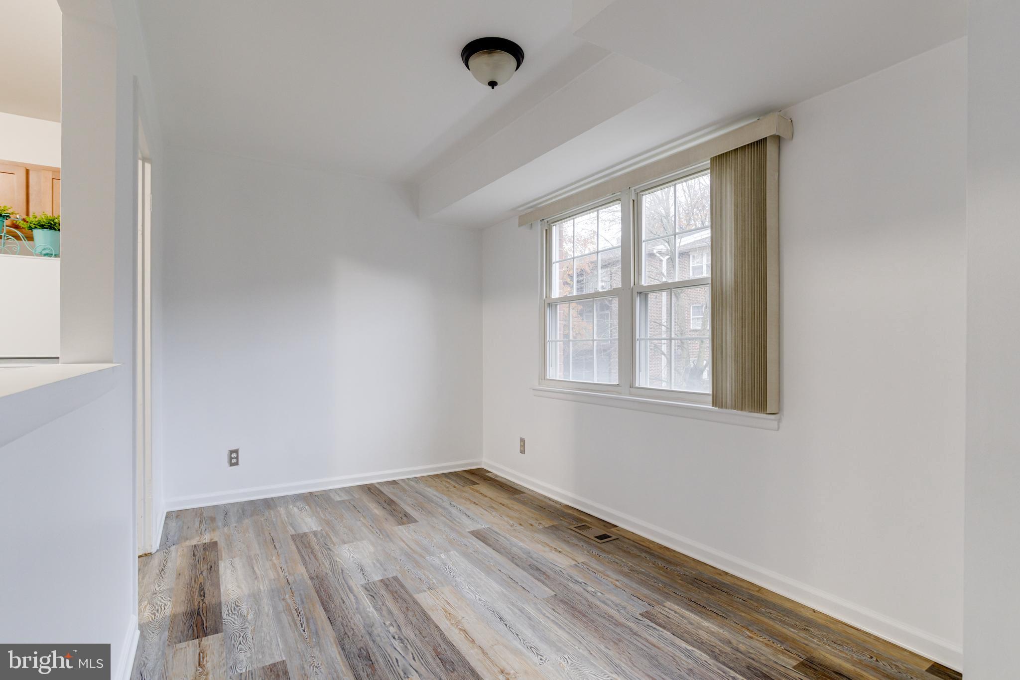 HICKORY HILLS CONDOMINIUMS - Residential Lease