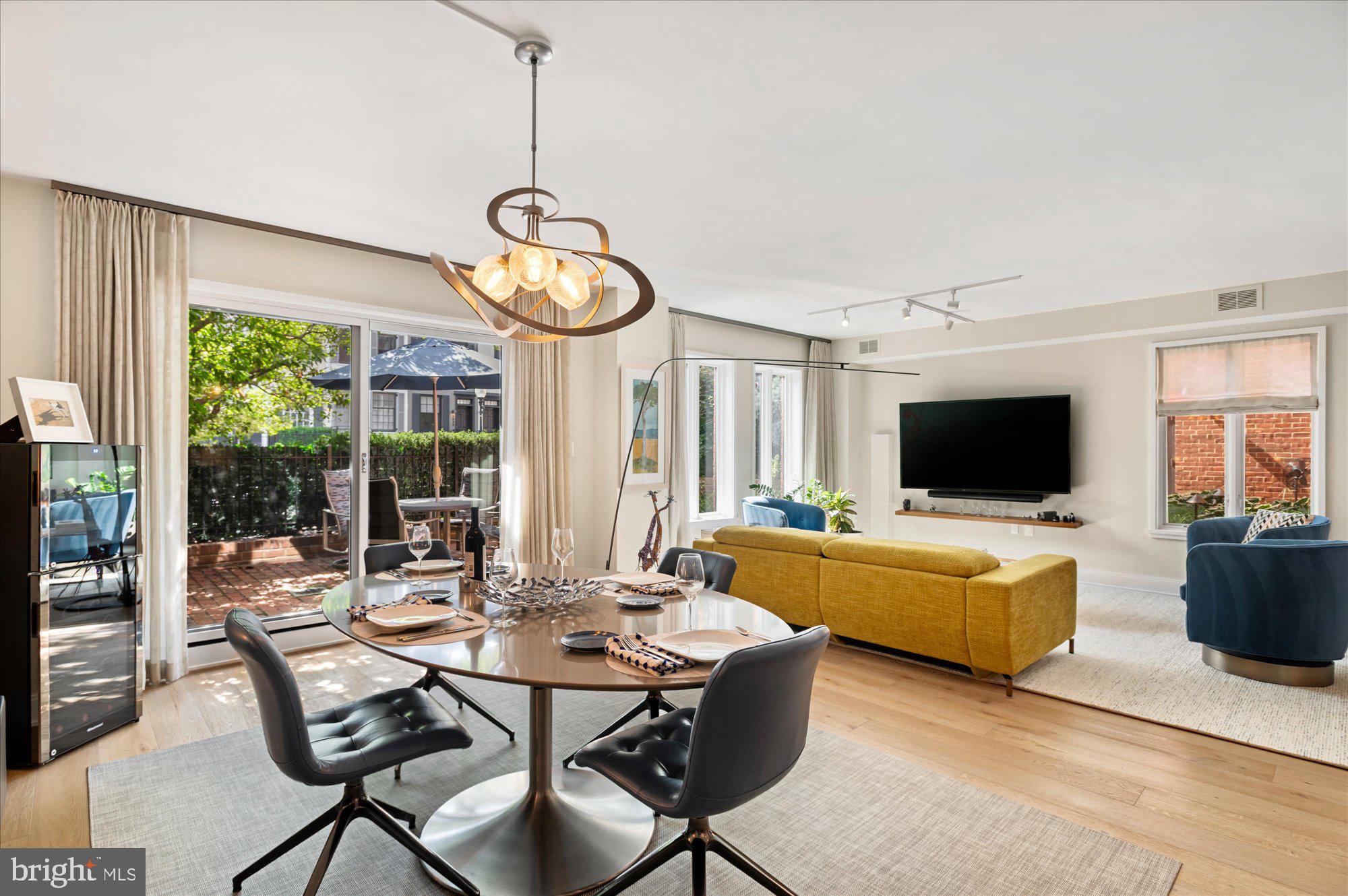 1045 31ST STREET NW 104