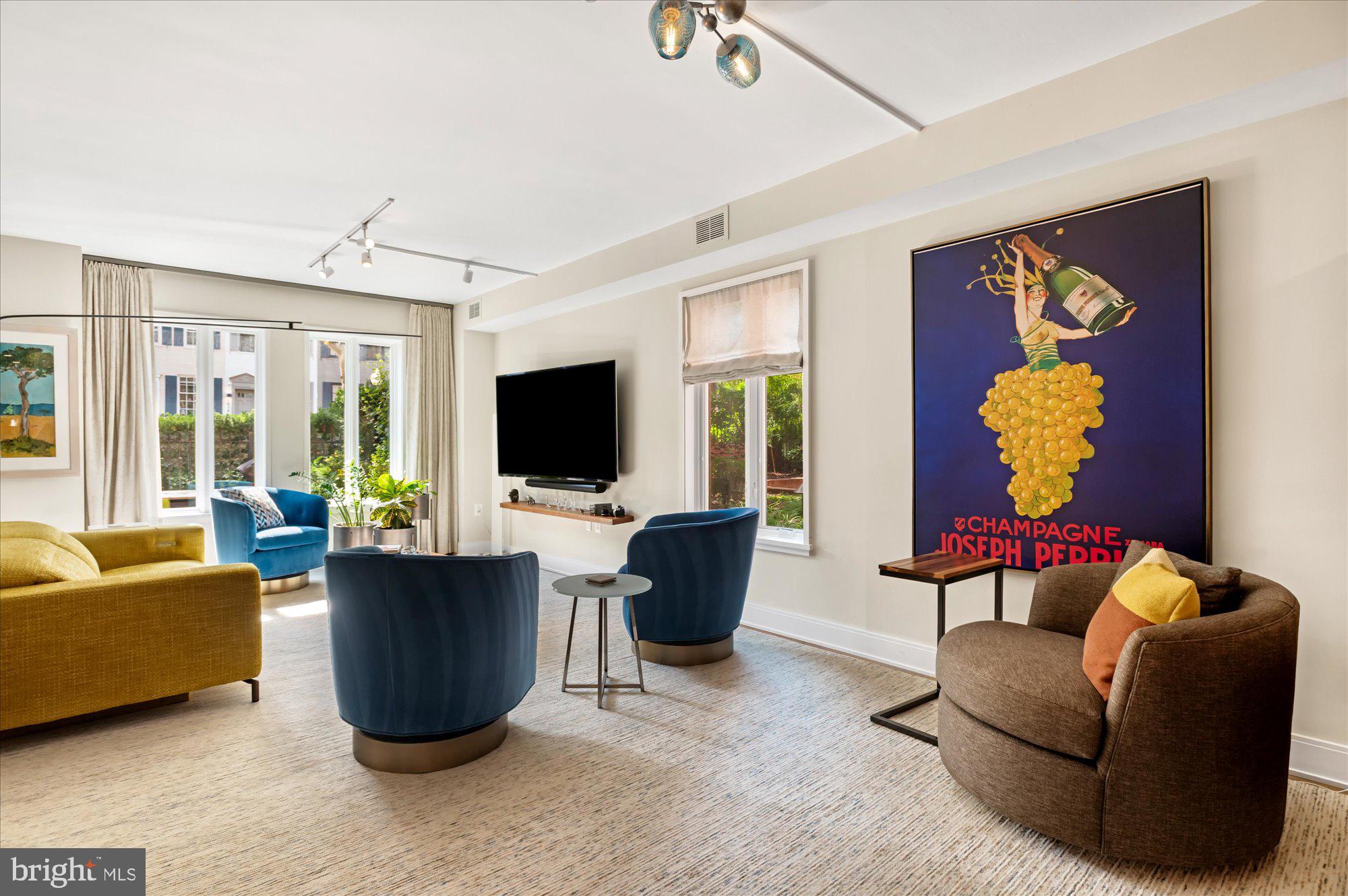 1045 31ST STREET NW 104