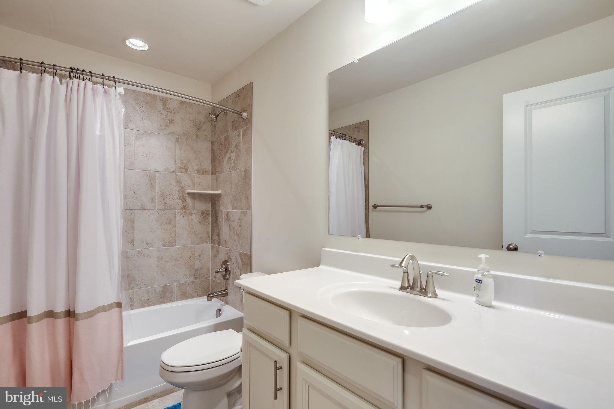 SPRING CREEK - Residential Lease