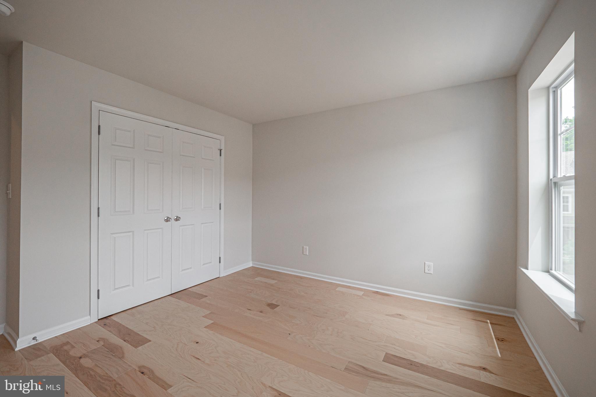 EAST VILLAGE - Residential