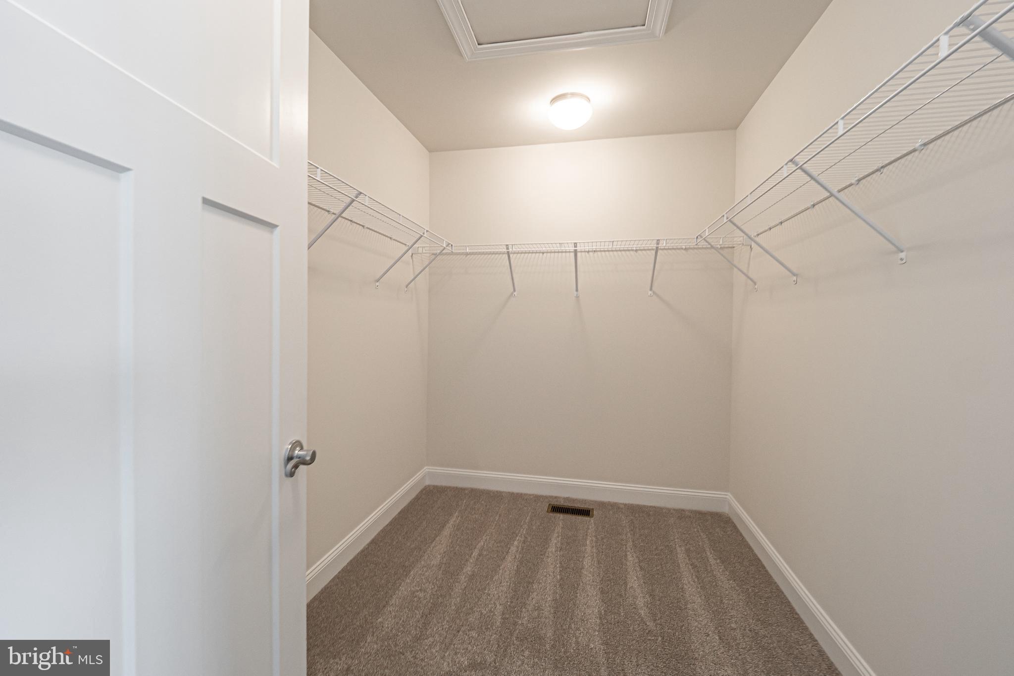 EAST VILLAGE - Residential