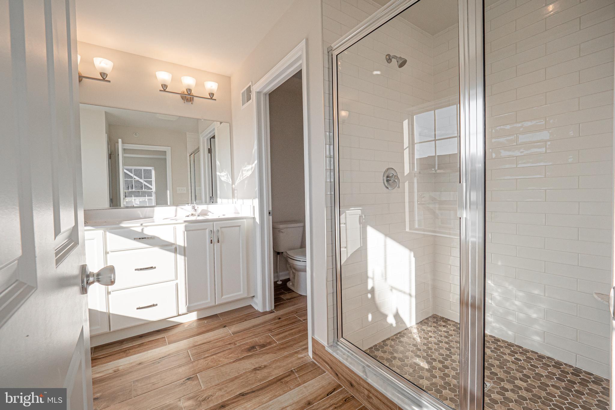 EAST VILLAGE - Residential