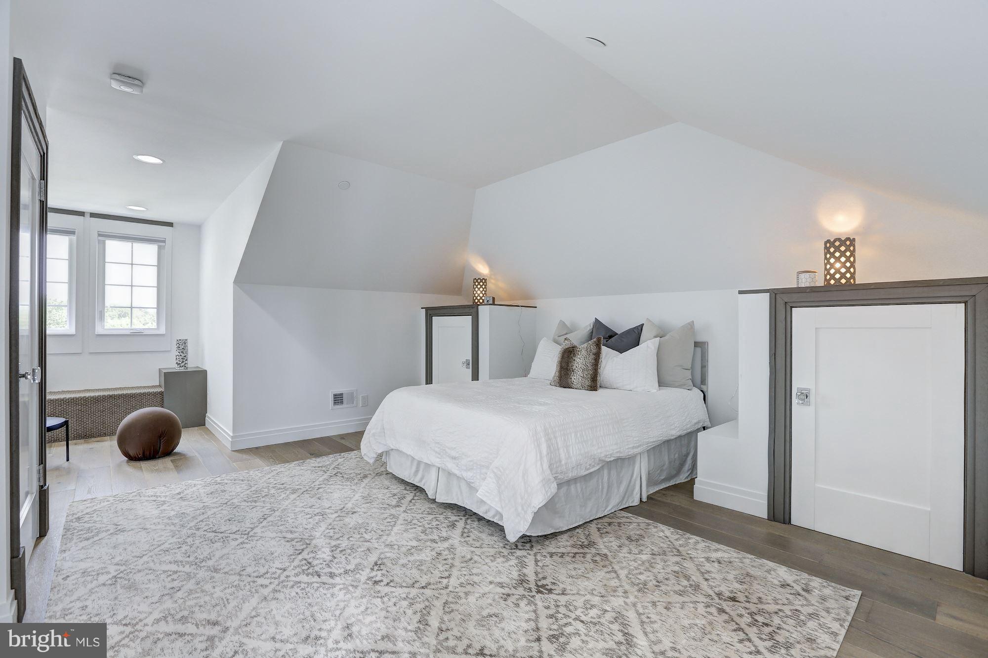 GREENACRES - Residential