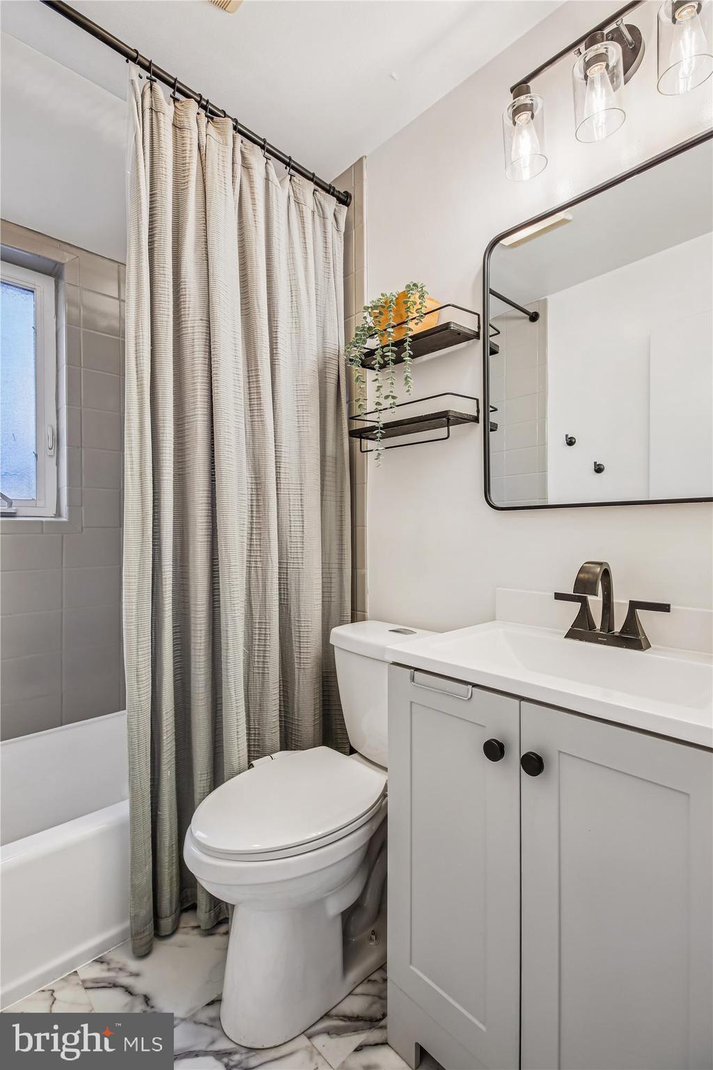 WHEATON WOODS - Residential