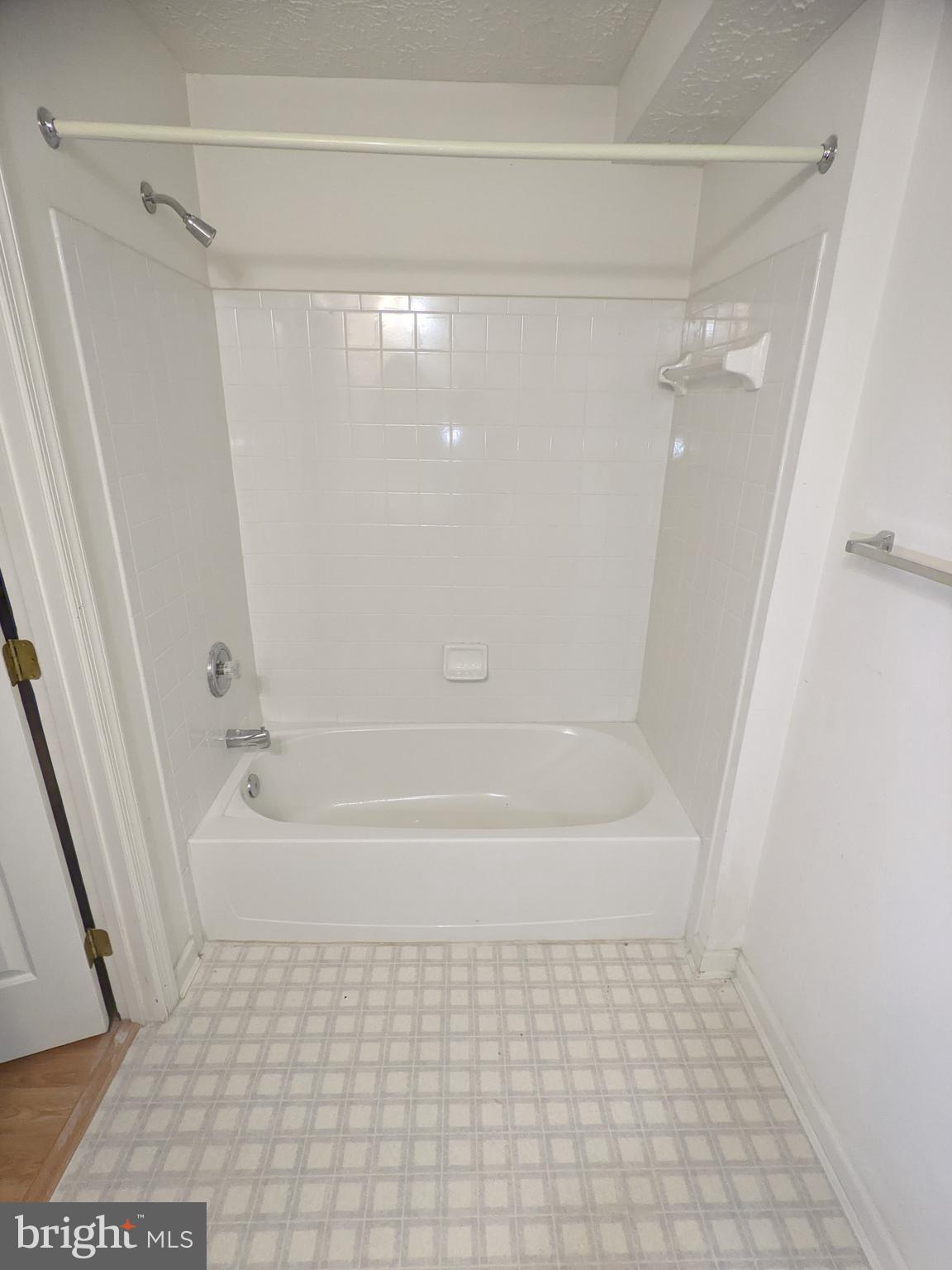 GARDEN OWINGS MILLS - Residential