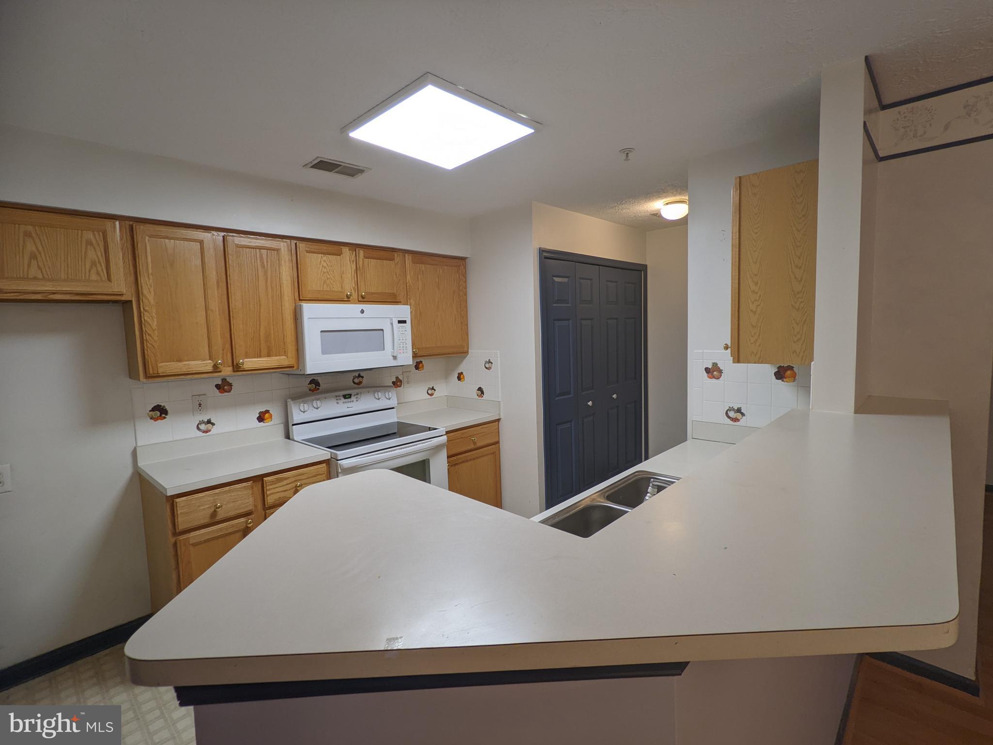 GARDEN OWINGS MILLS - Residential