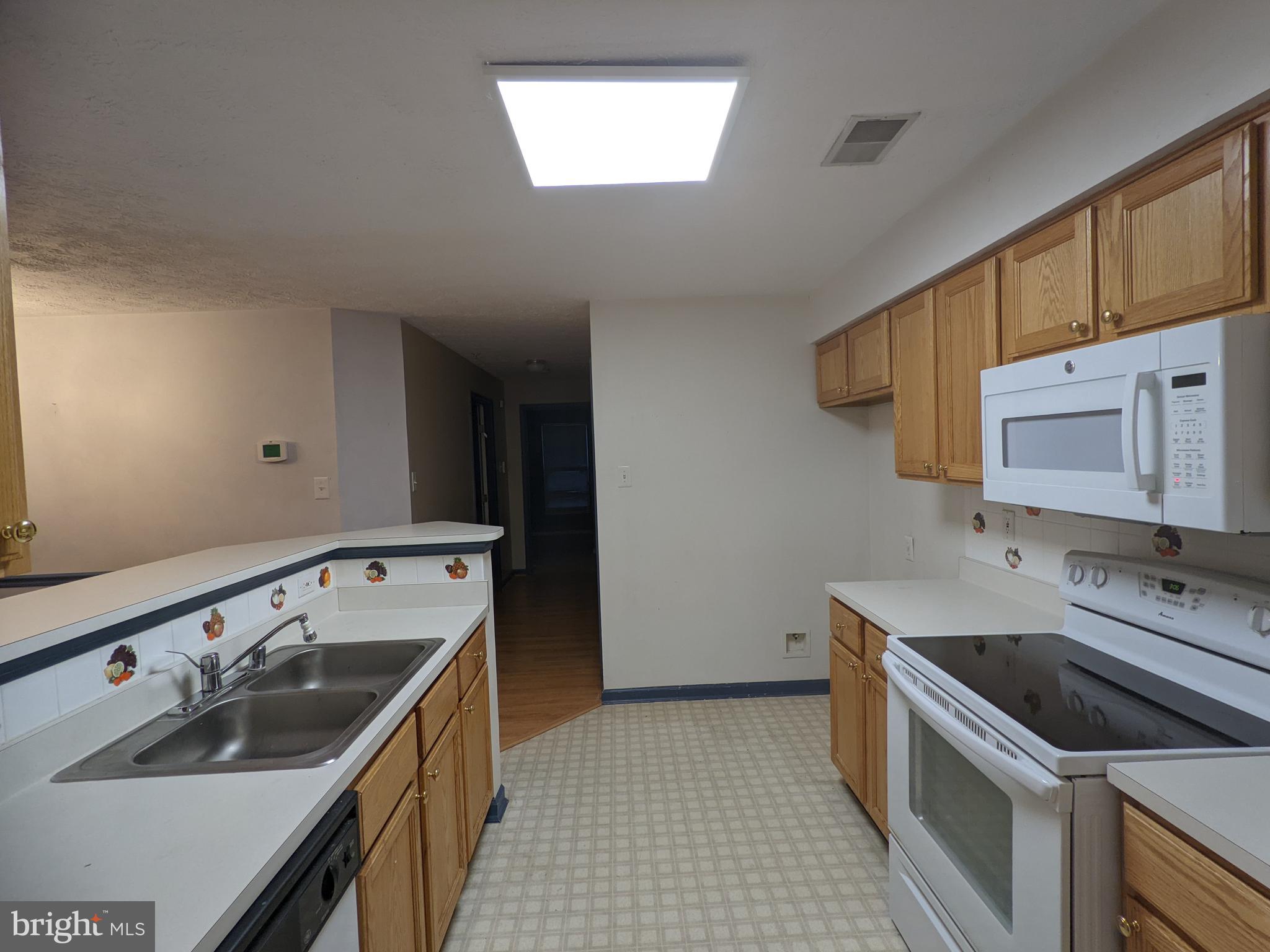 GARDEN OWINGS MILLS - Residential