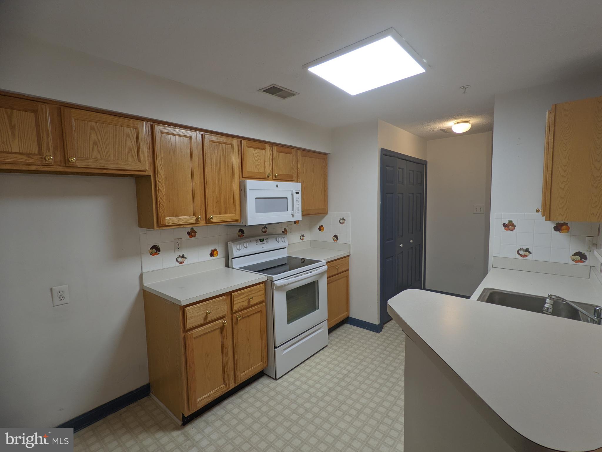 GARDEN OWINGS MILLS - Residential