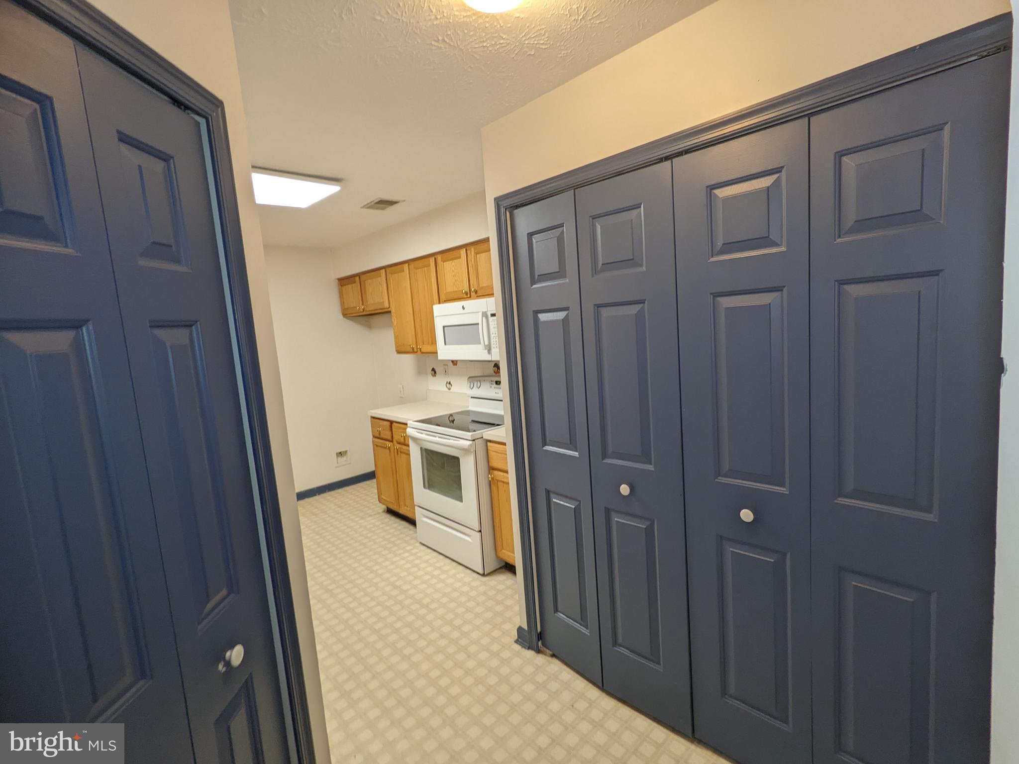 GARDEN OWINGS MILLS - Residential