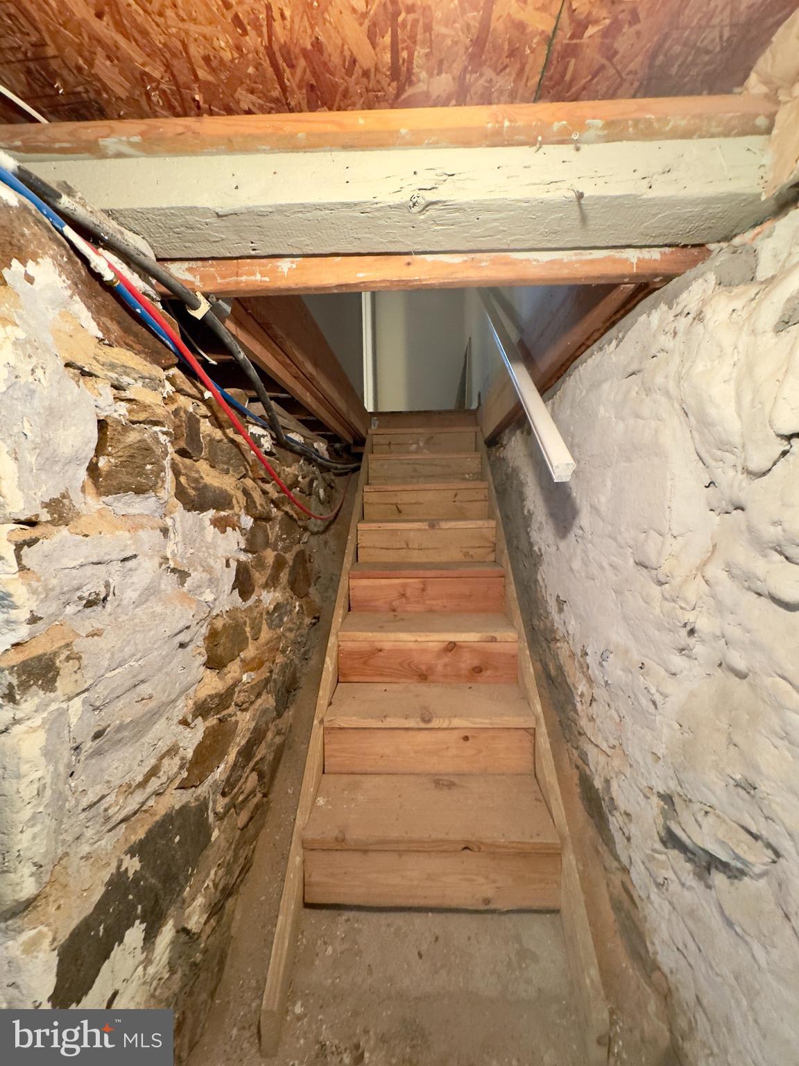 HAMPDEN HISTORIC DISTRICT - Residential Lease