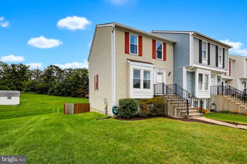 Townhouse For Sale - 7971 Millstream Court<br/> Howard County, ELKRIDGE, MD 21075