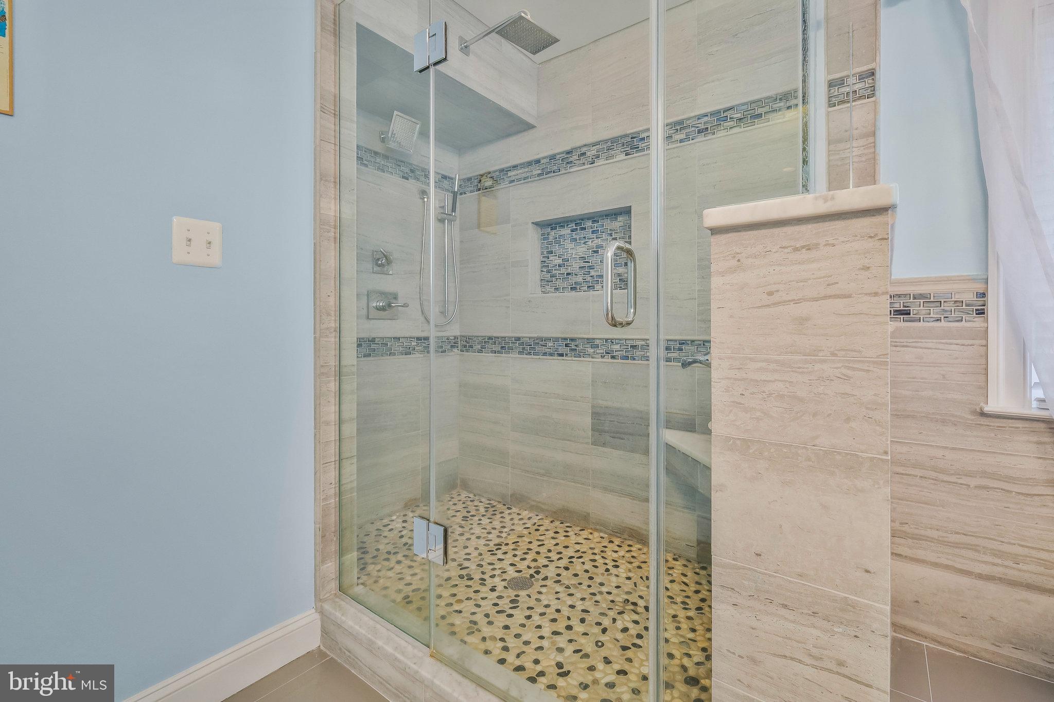 SUNNY VIEW - Residential