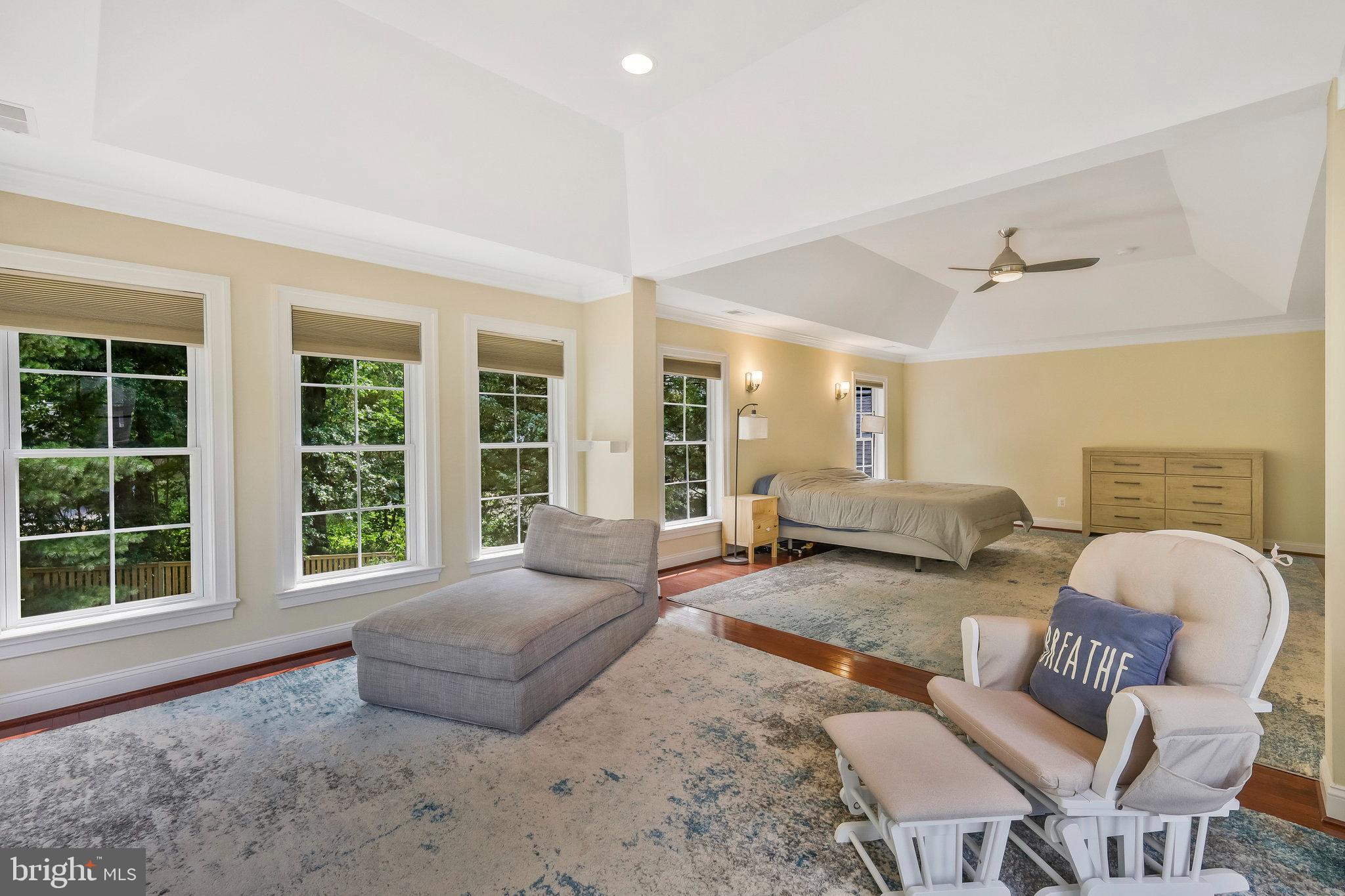 SUNNY VIEW - Residential