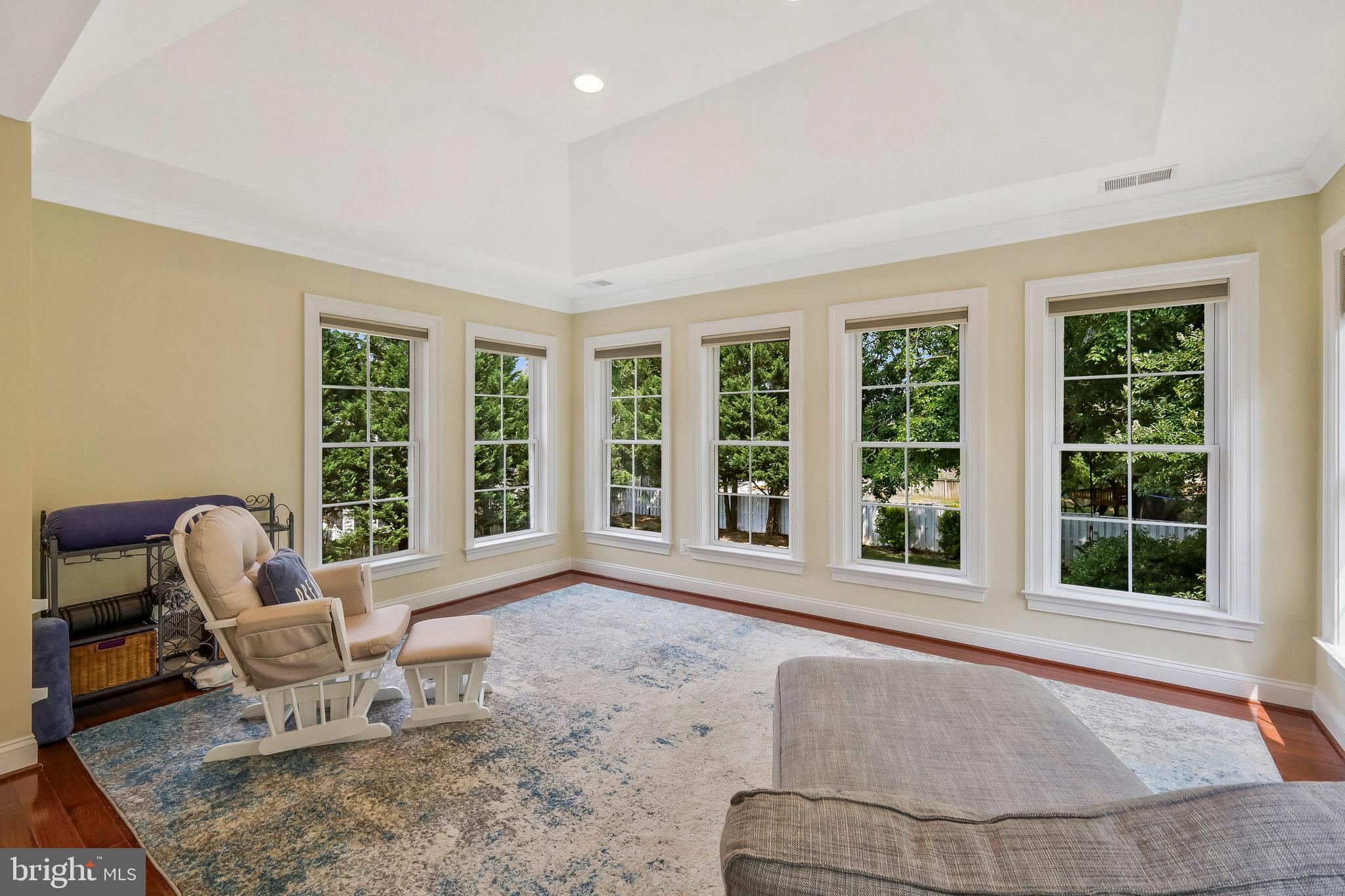 SUNNY VIEW - Residential