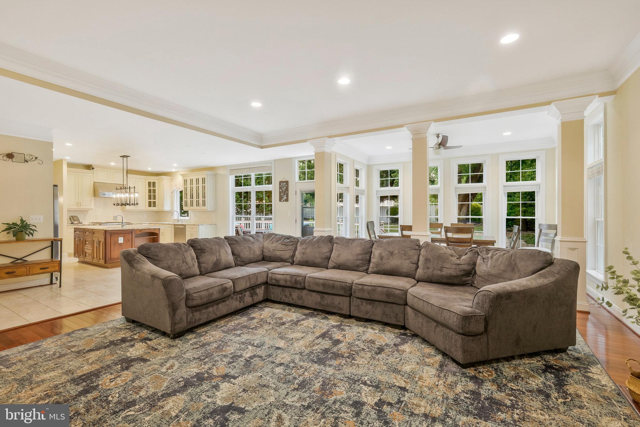 SUNNY VIEW - Residential