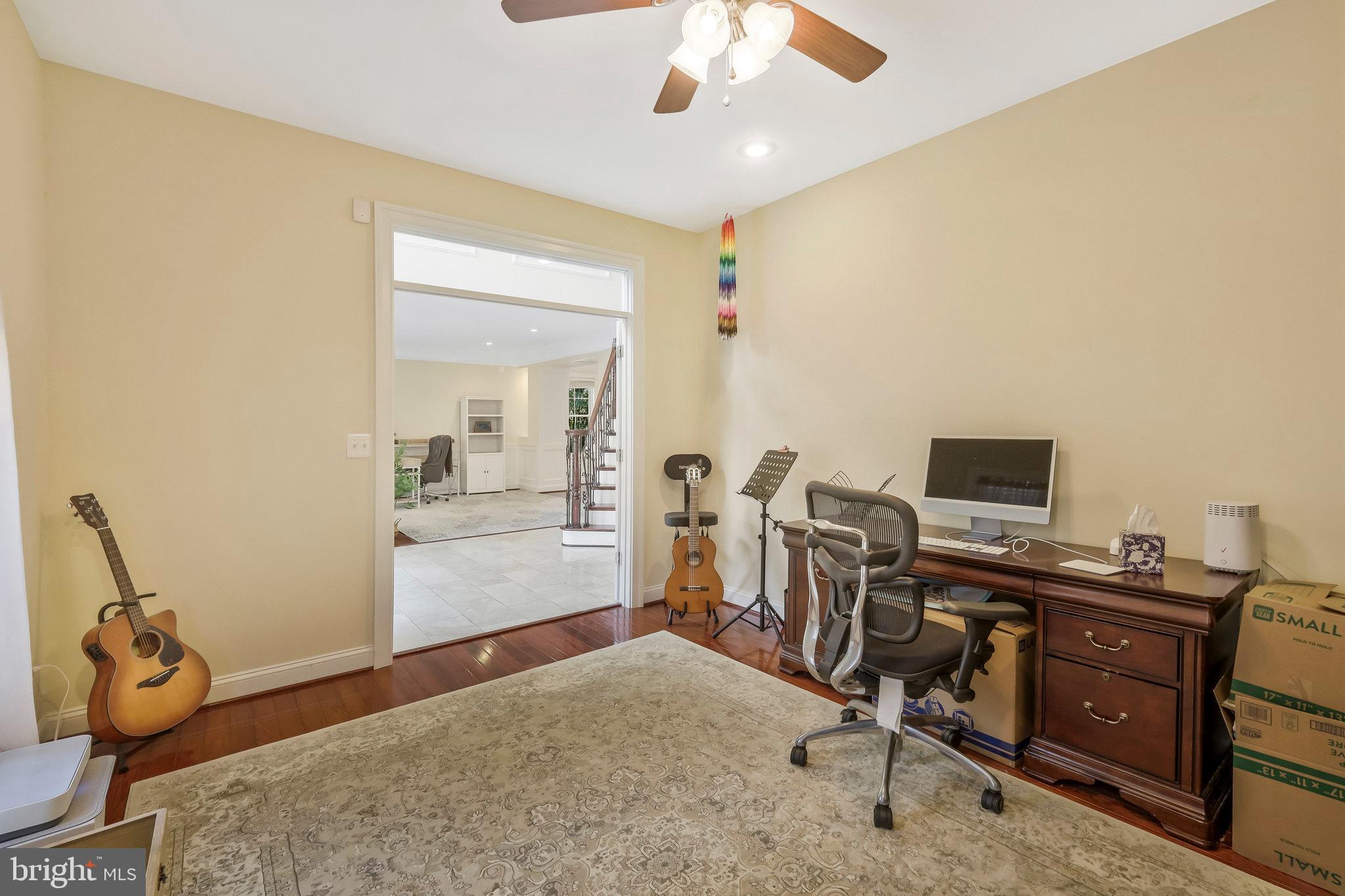 SUNNY VIEW - Residential