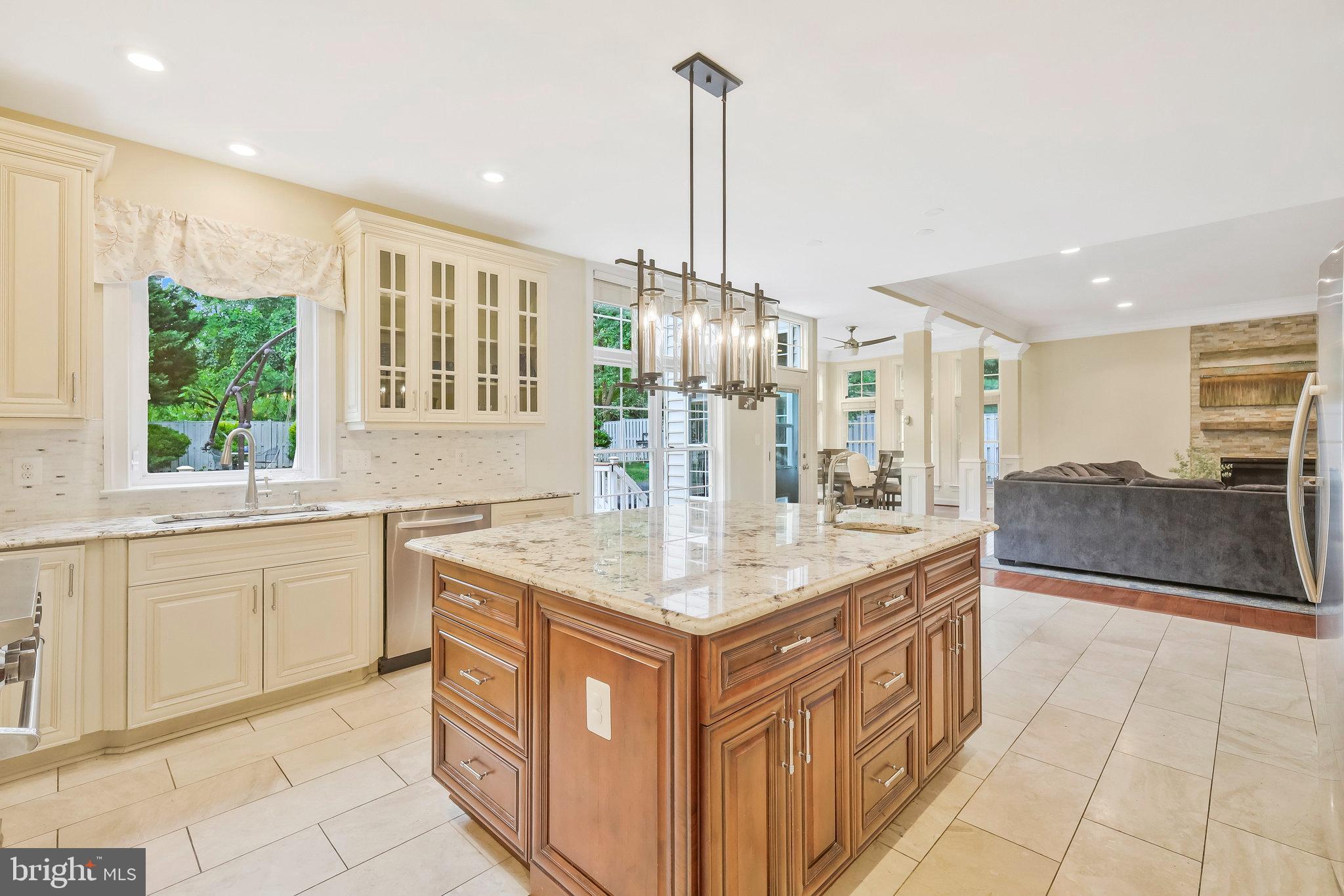 SUNNY VIEW - Residential